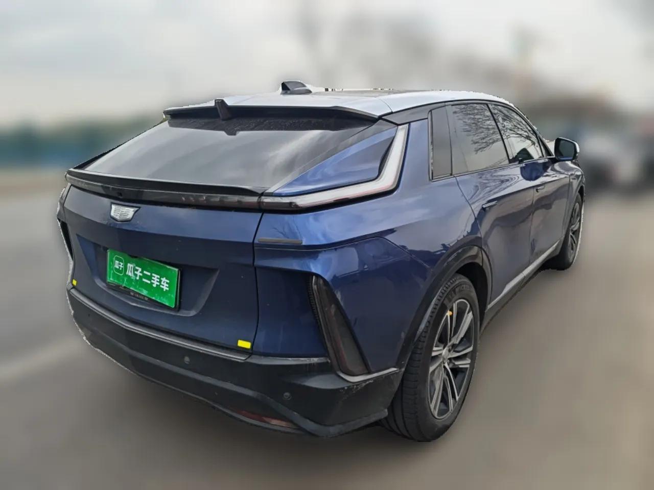 Cadillac LYRIQ 2022 Four-Wheel-Drive High-Performance Deluxe Edition — миниатюра 6
