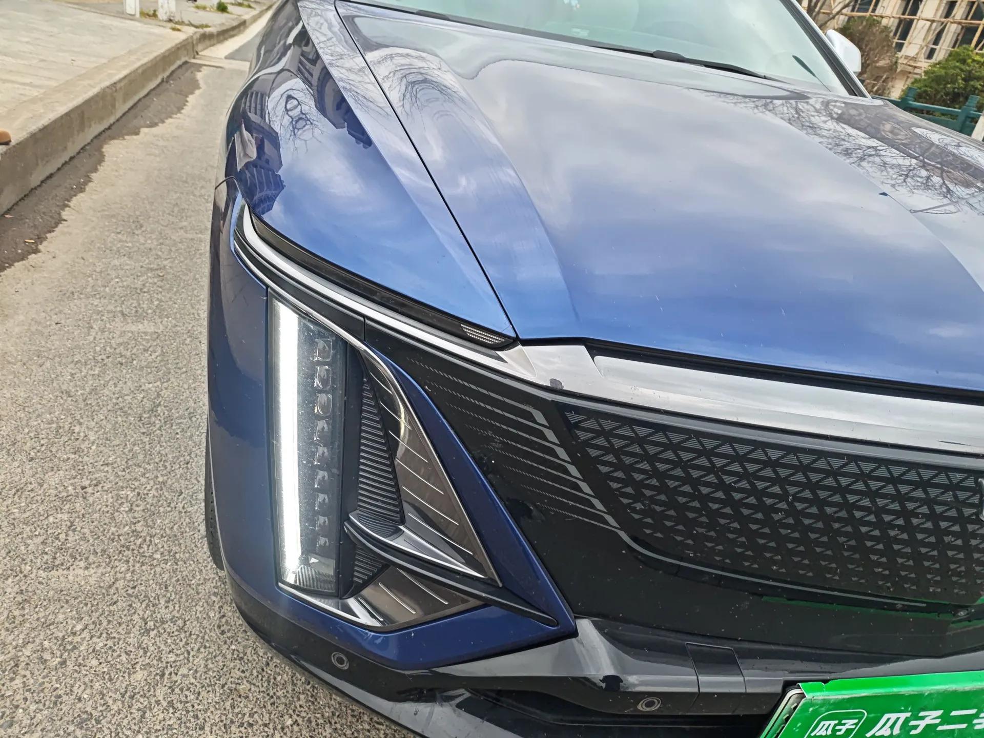 Cadillac LYRIQ 2022 Four-Wheel-Drive High-Performance Deluxe Edition — миниатюра 7