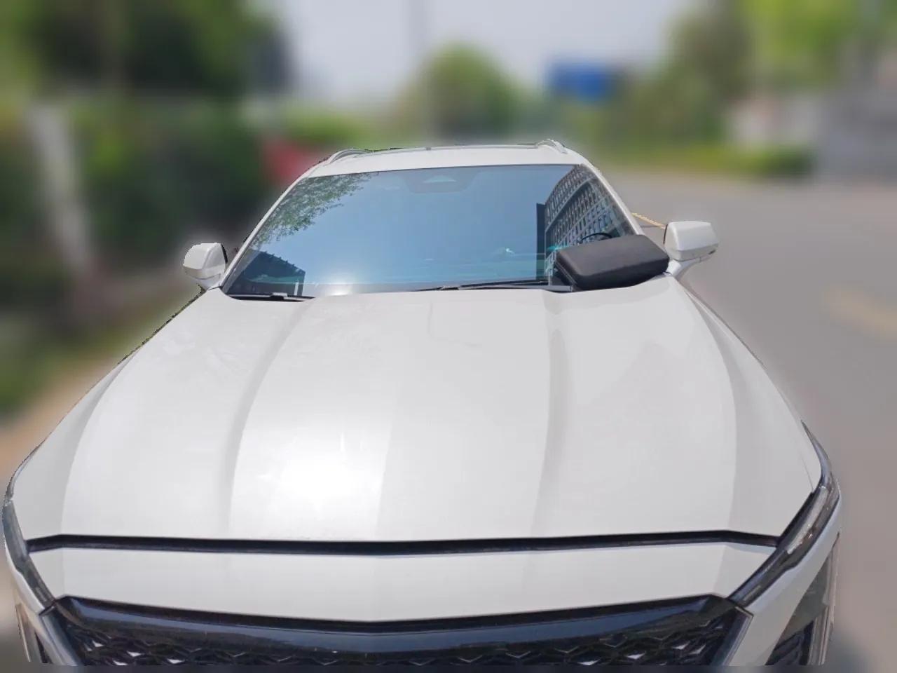 Cadillac GT4 2023 25T Luxury Model — миниатюра 2