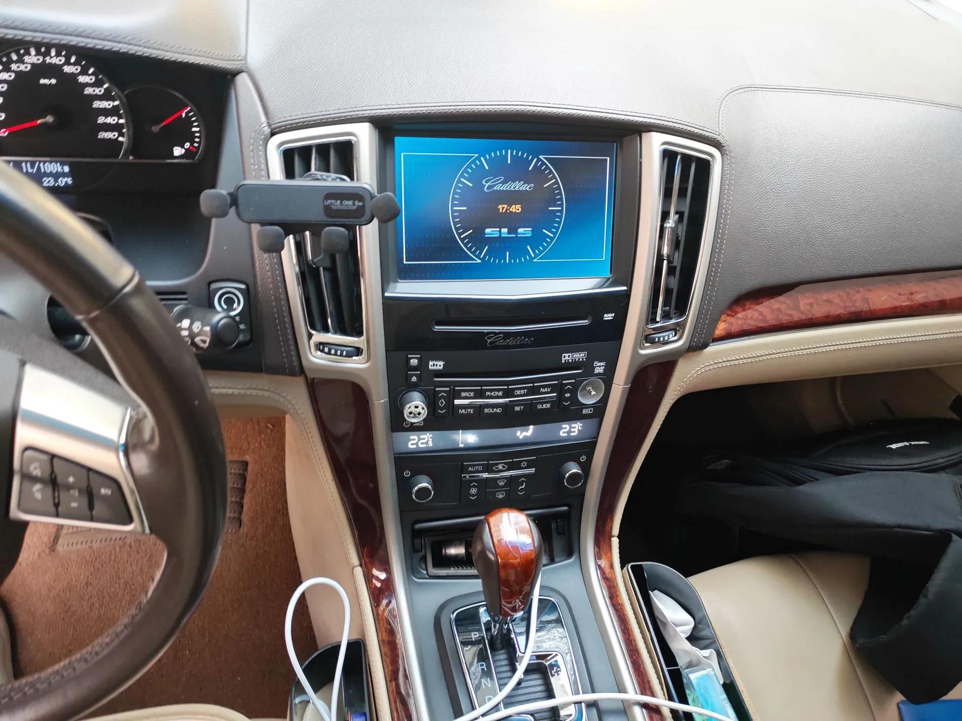 Cadillac SLS Seville 2011 2.0T Elite Edition — миниатюра 14