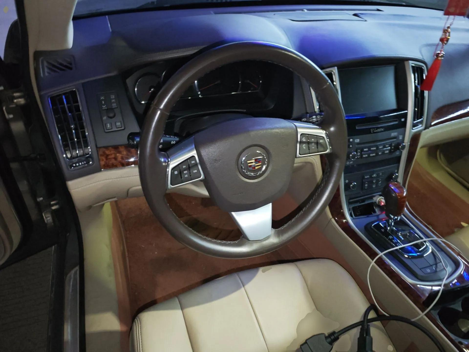 Cadillac SLS Seville 2011 2.0T Luxury Edition — миниатюра 11