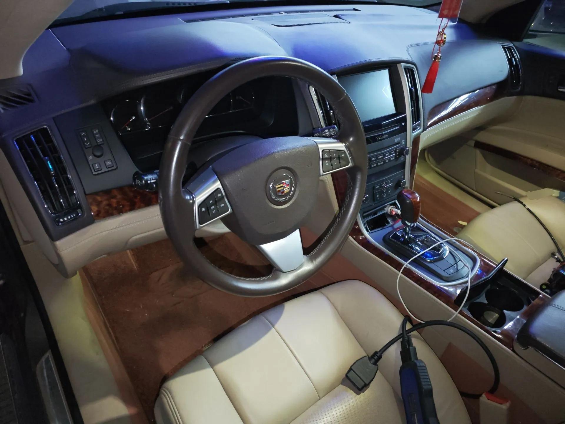 Cadillac SLS Seville 2011 2.0T Luxury Edition — миниатюра 10