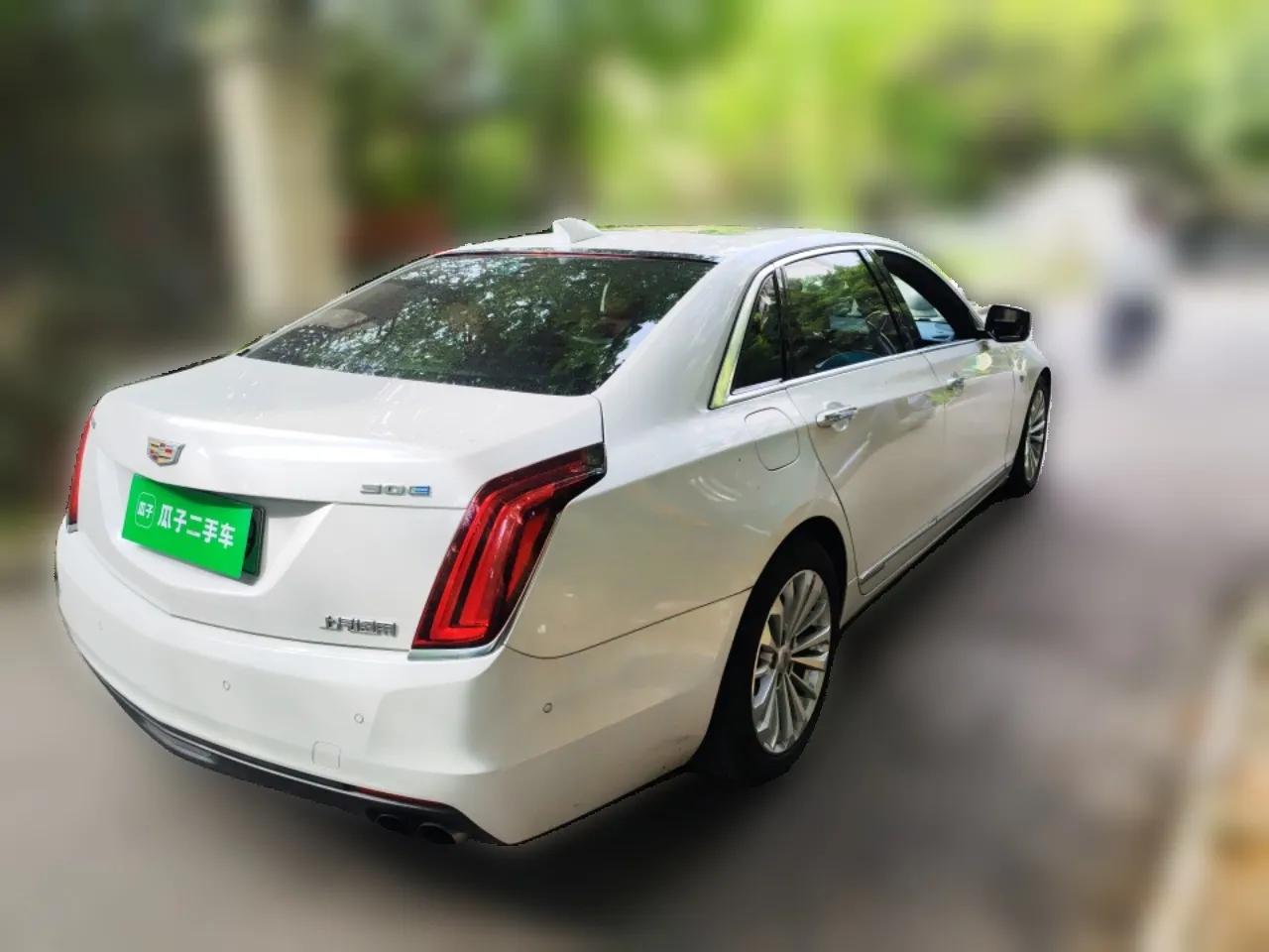 Cadillac CT6 PLUG-IN 2017 30E Premier Edition — миниатюра 6