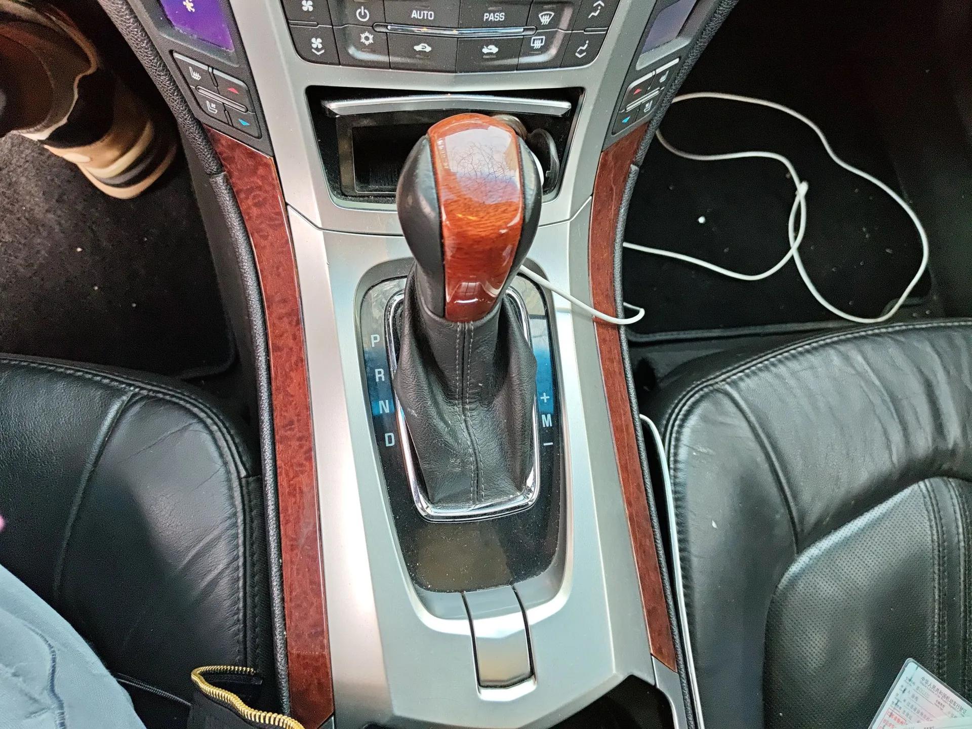 Cadillac CTS 2010 3.0 Luxury Sport Edition — миниатюра 15