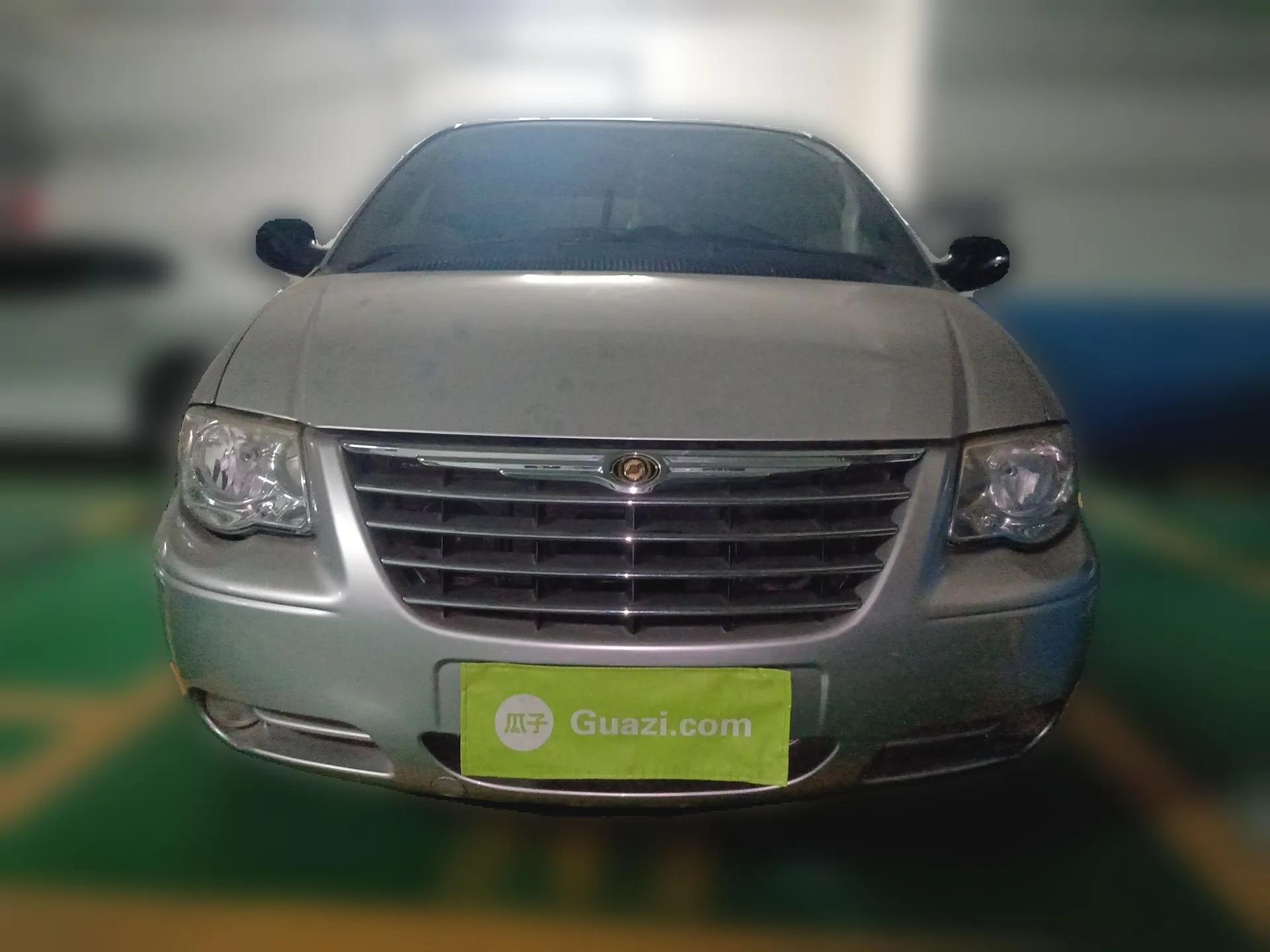 Chrysler Grand Voyager  — миниатюра 2