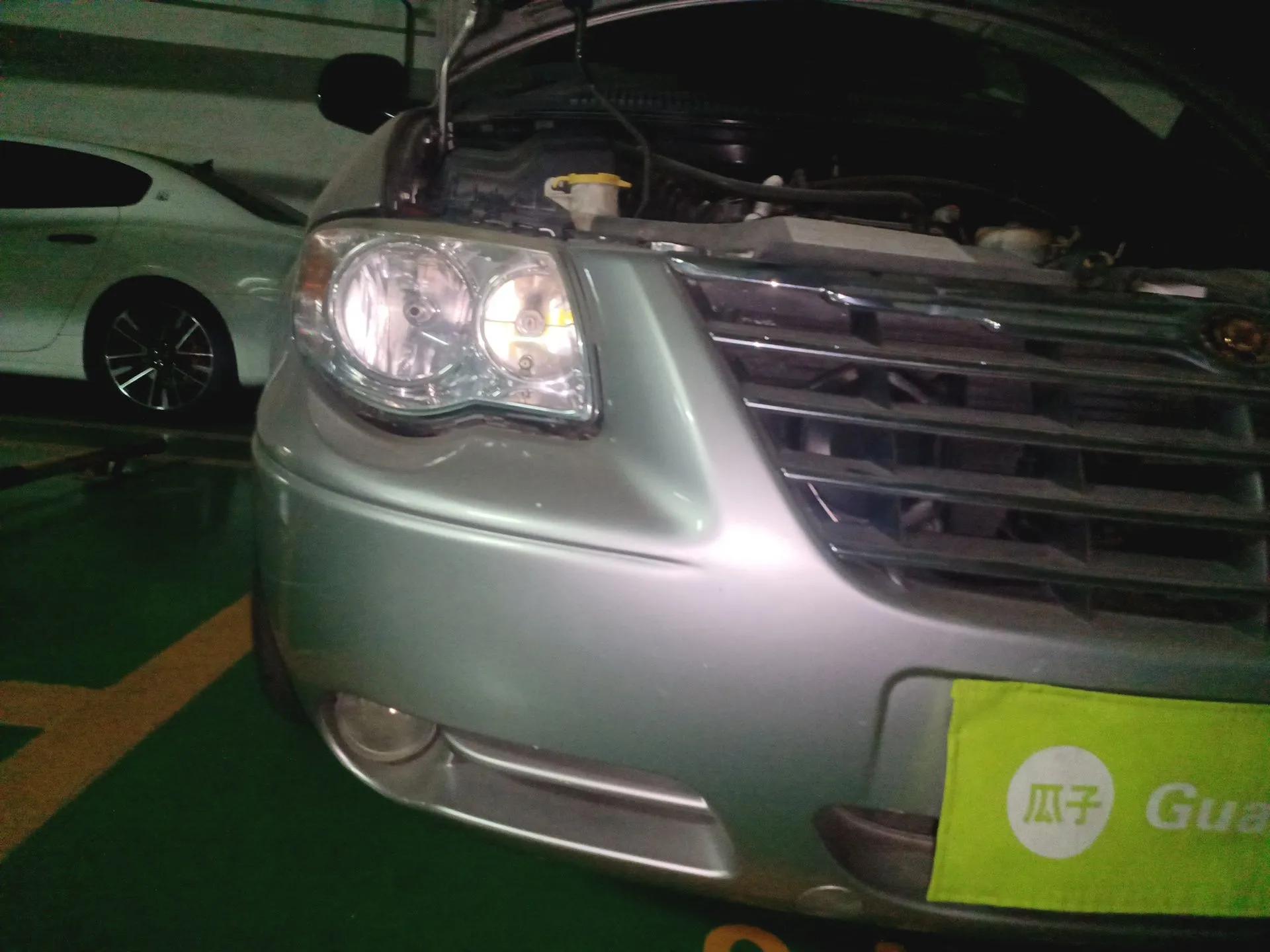 Chrysler Grand Voyager  — миниатюра 7