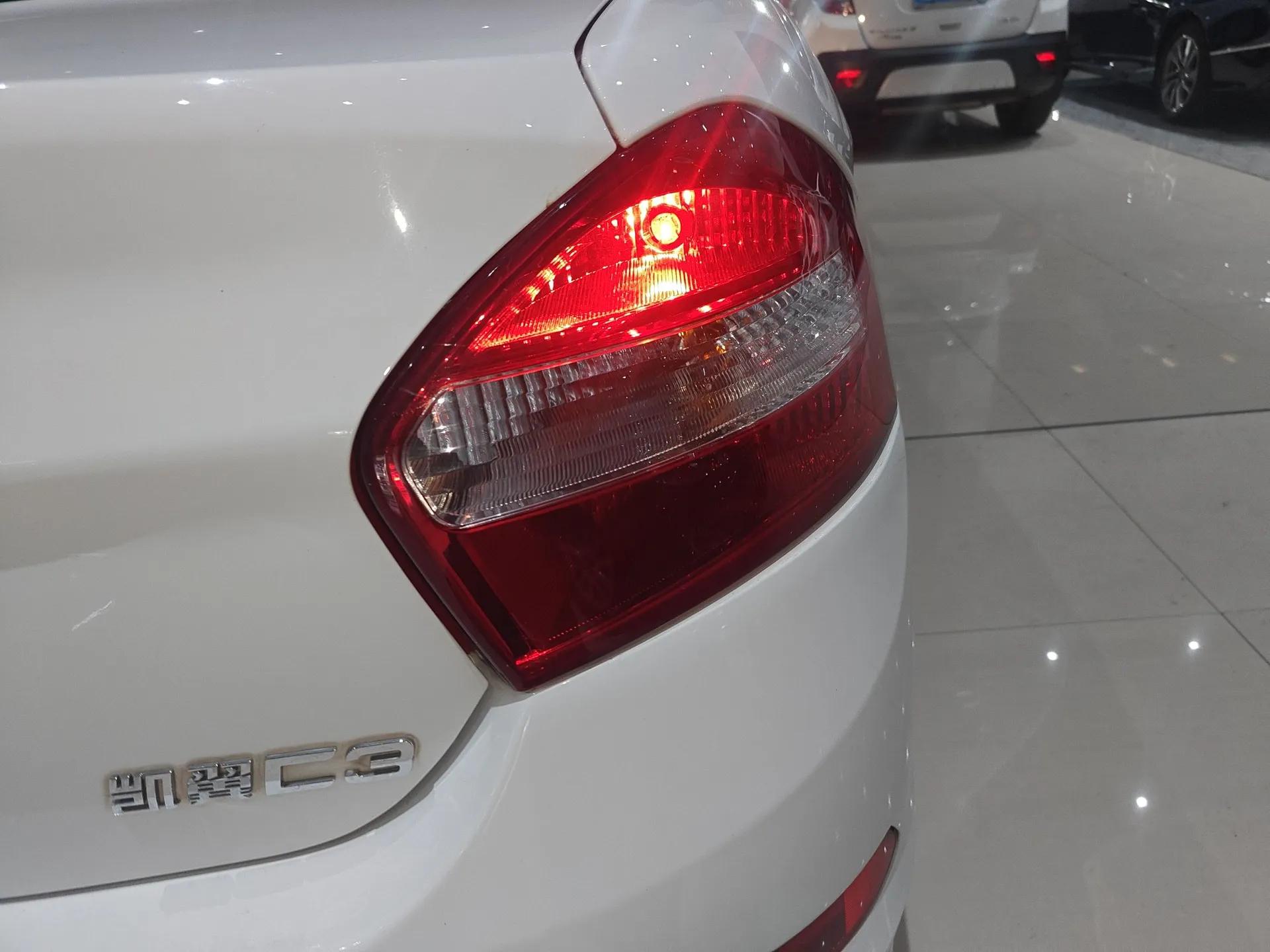 Cowin C3 2016 1.5L Automatic Hongzuan Edition — миниатюра 8