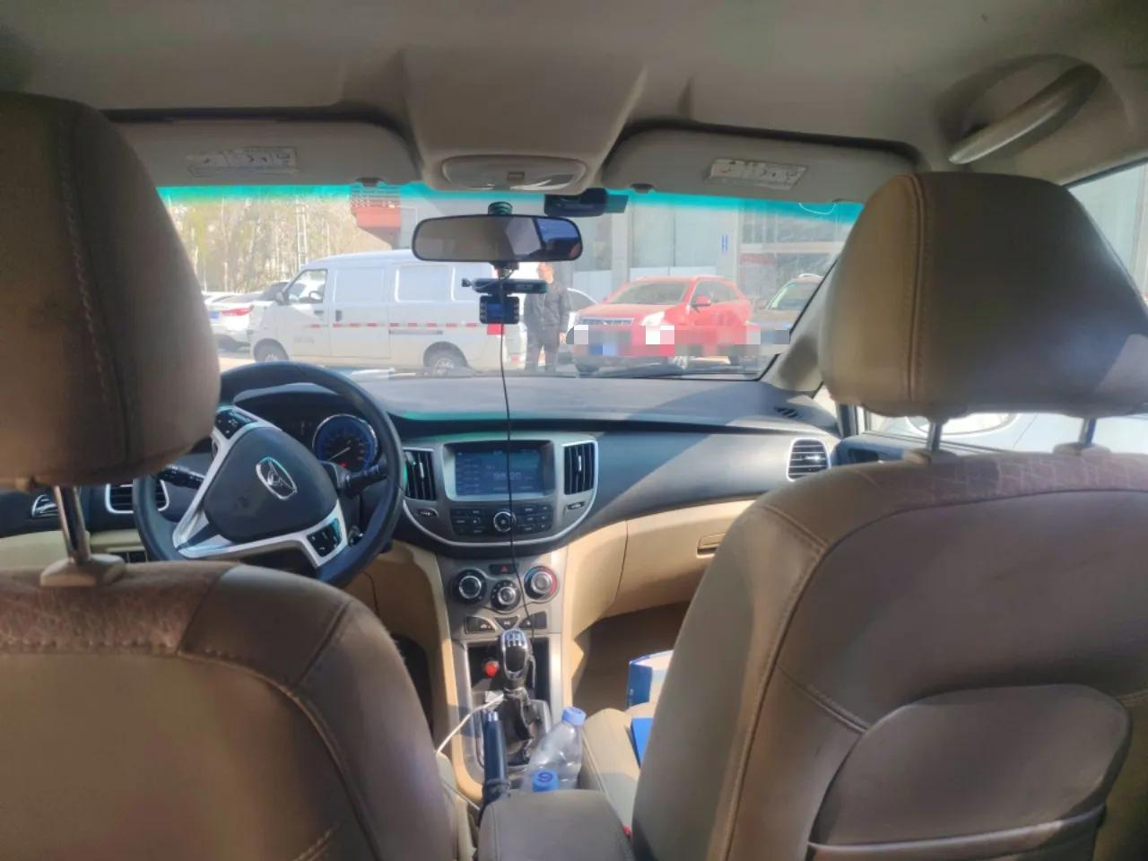 Cowin C3 2015 1.5L Manual Gold Diamond Edition — миниатюра 19
