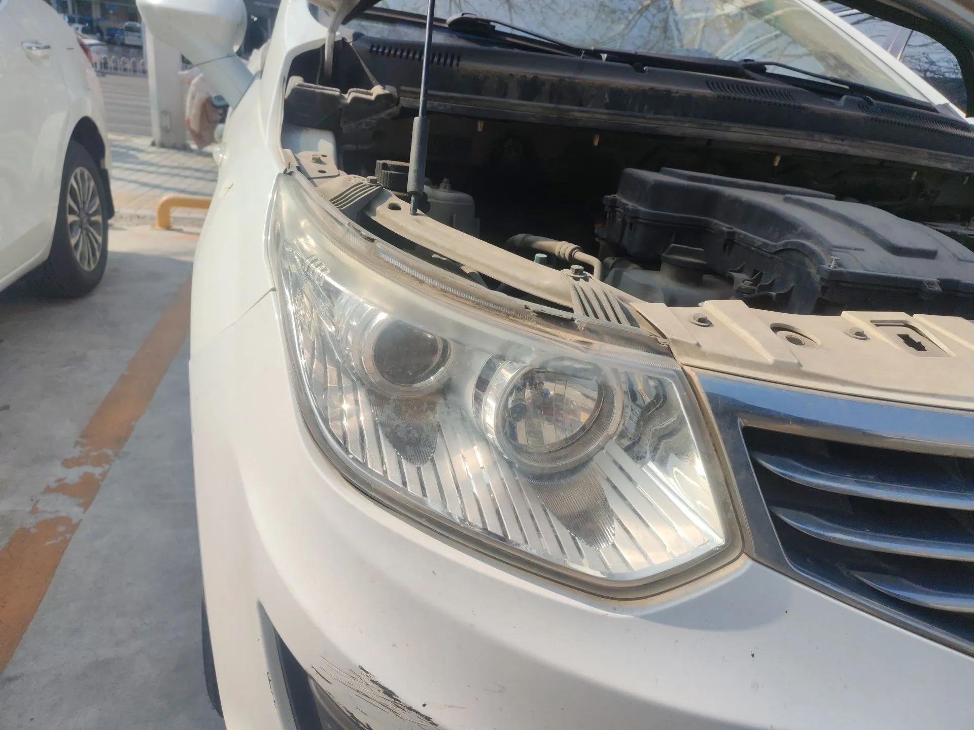 Cowin C3 2015 1.5L Manual Gold Diamond Edition — миниатюра 7