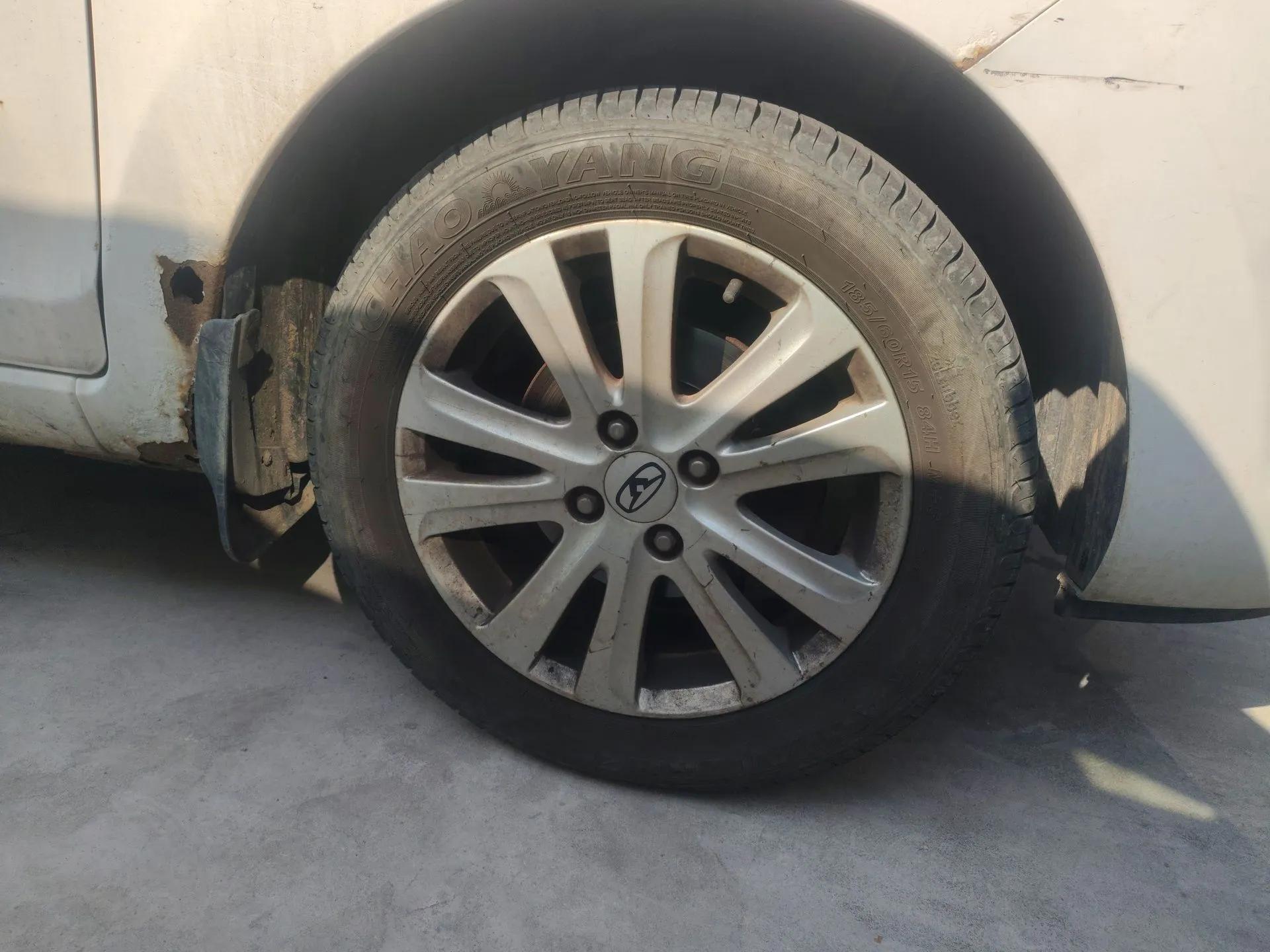Cowin C3 2015 1.5L Manual Gold Diamond Edition — миниатюра 8