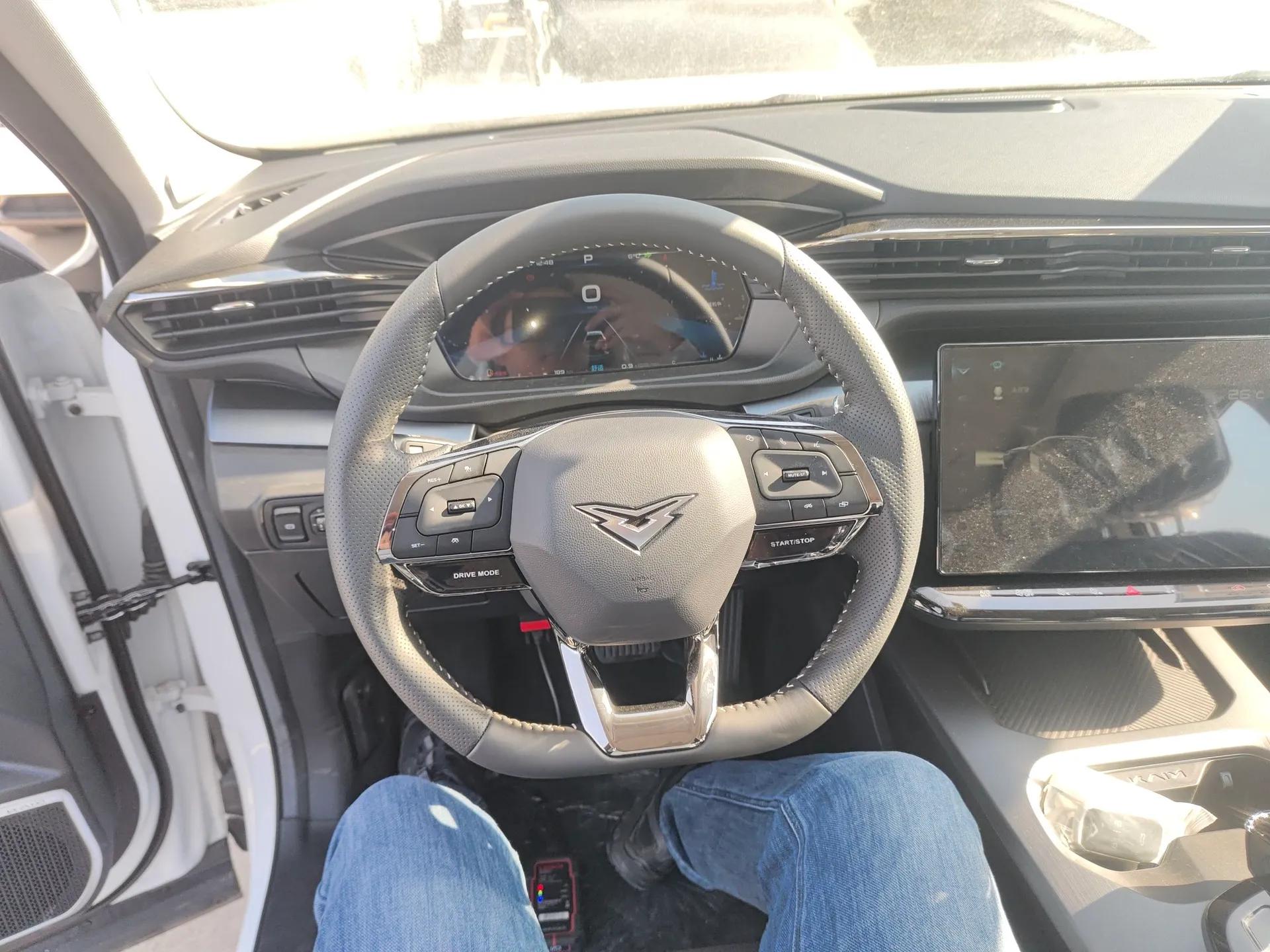 Cowin Kunlun 2025 1.5T Peak Edition 5 Seats — миниатюра 14