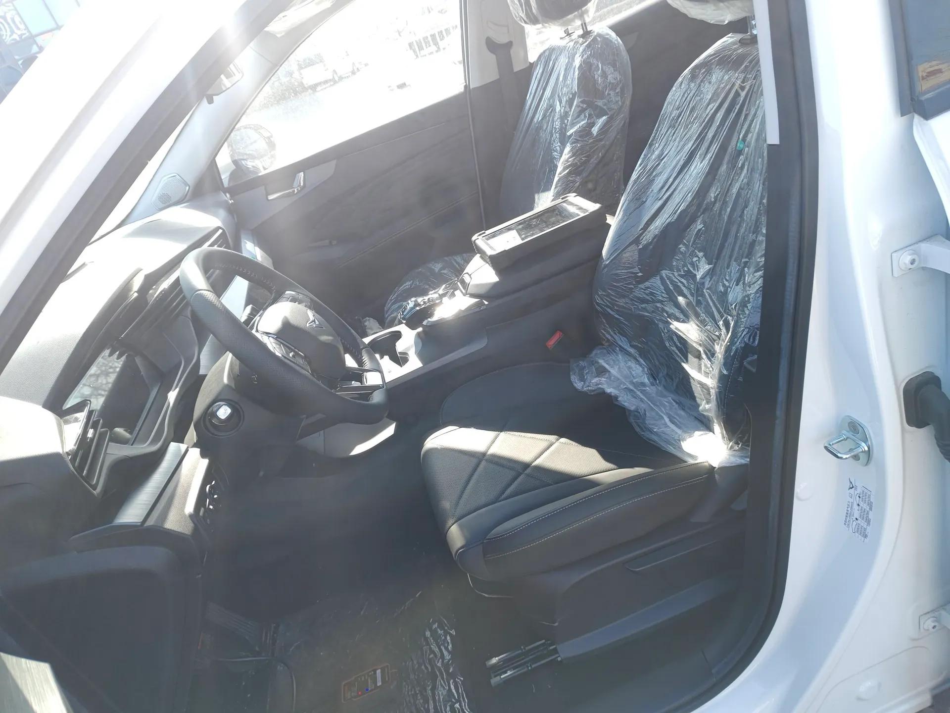Cowin Kunlun 2025 1.5T Peak Edition 5 Seats — миниатюра 18