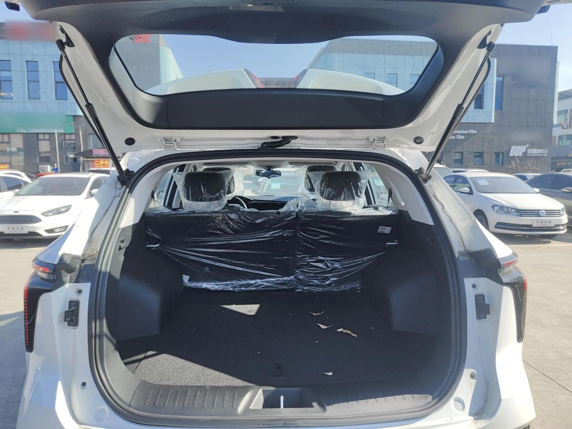 Cowin Kunlun 2025 1.5T Peak Edition 5 Seats — миниатюра 22