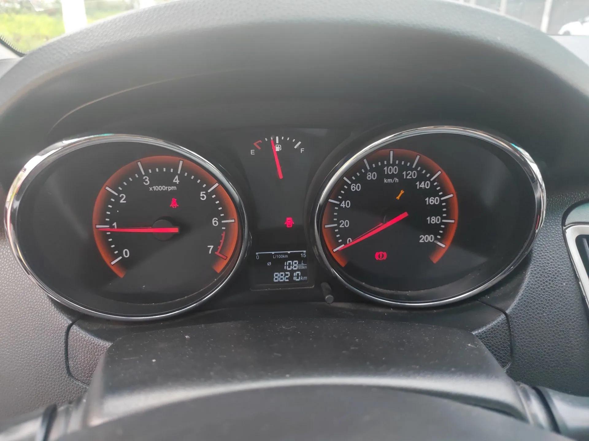 Cowin C3R 2015 1.5L Manual Yellow Diamond Edition — миниатюра 12