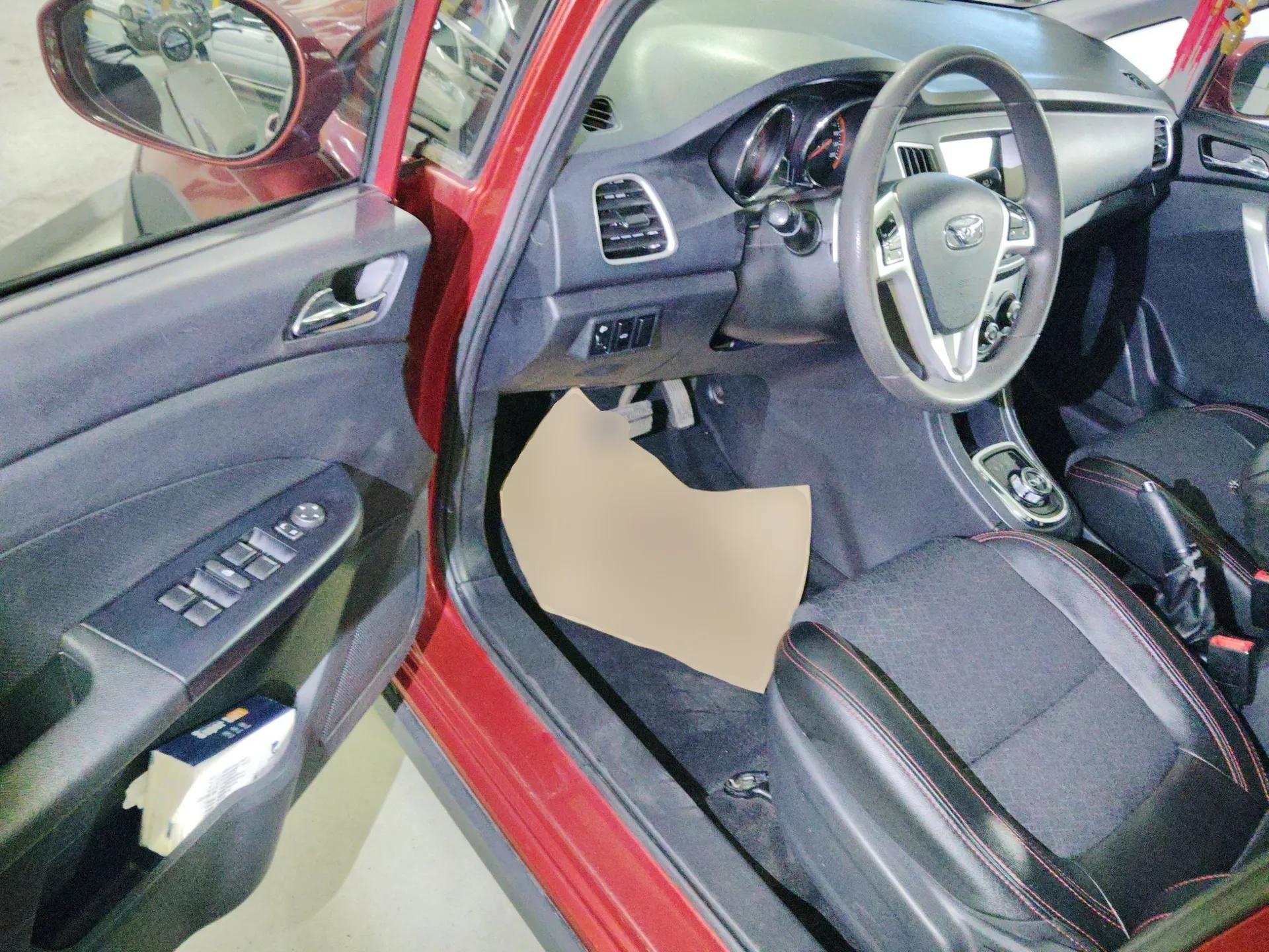 Cowin C3R 2015 1.5L AMT Gold Diamond Edition — миниатюра 19