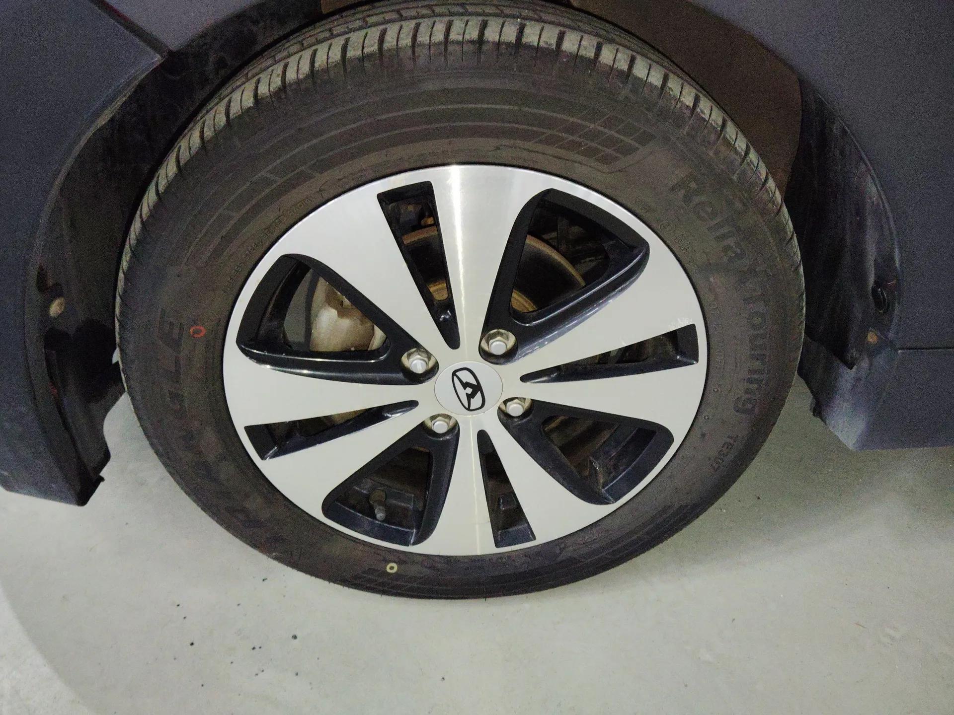 Cowin C3R 2015 1.5L AMT Gold Diamond Edition — миниатюра 8