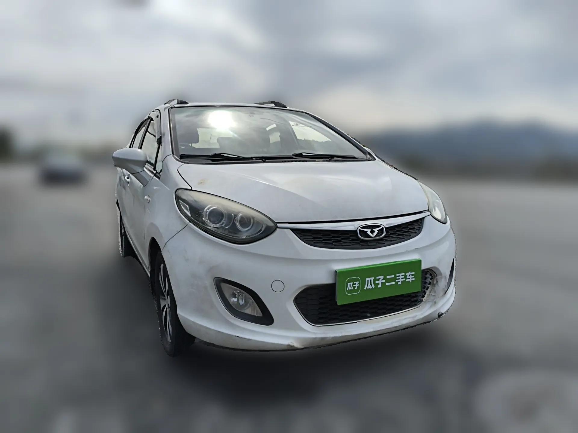 Cowin C3R 2015 1.5L Manual Yellow Diamond Edition — миниатюра 3