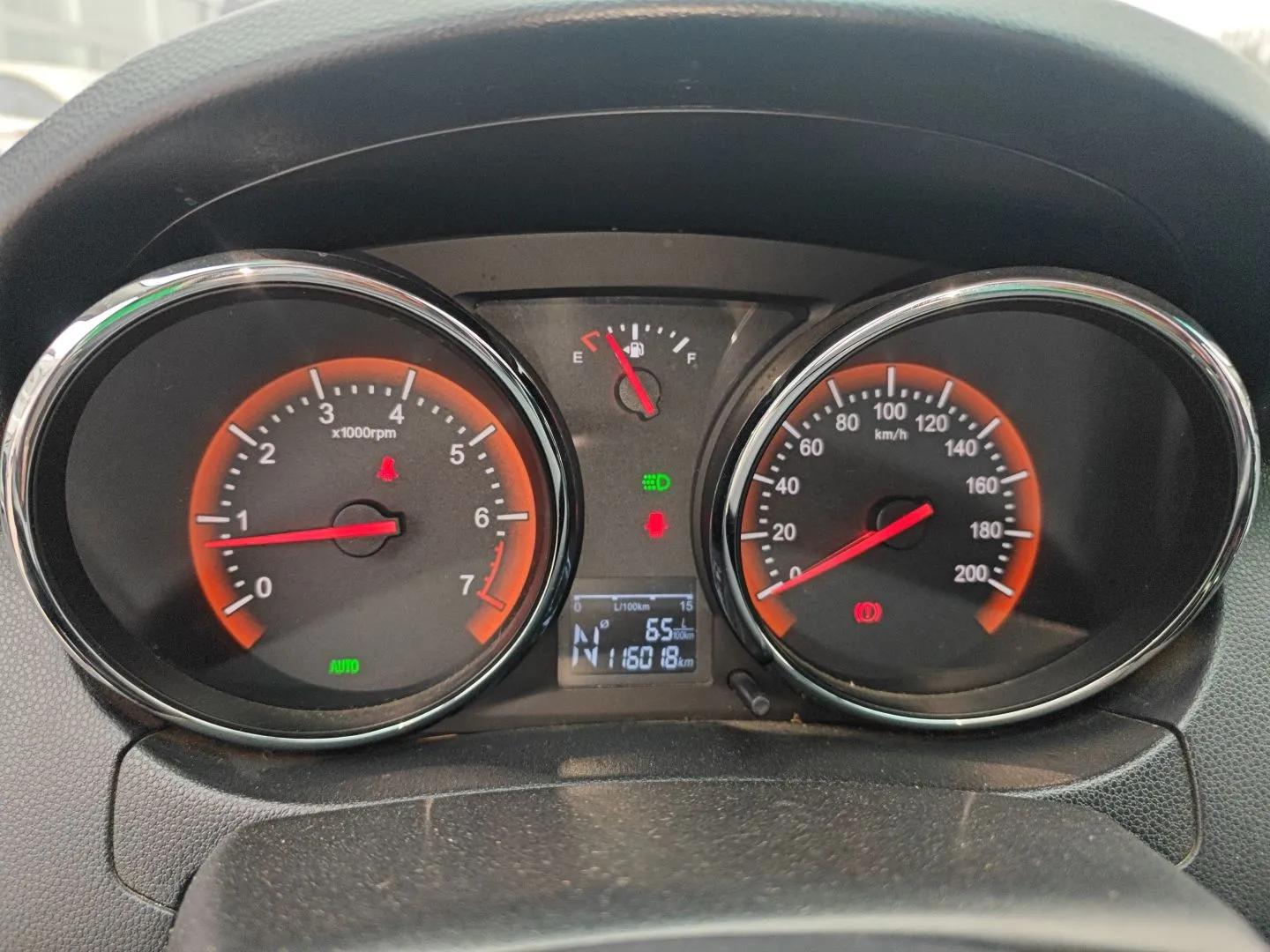 Cowin C3R 2015 1.5L AMT Gold Diamond Edition — миниатюра 15