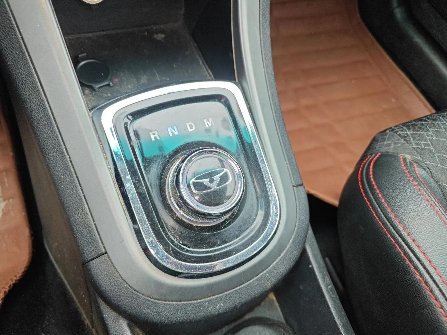Cowin C3R 2015 1.5L AMT Gold Diamond Edition — миниатюра 17