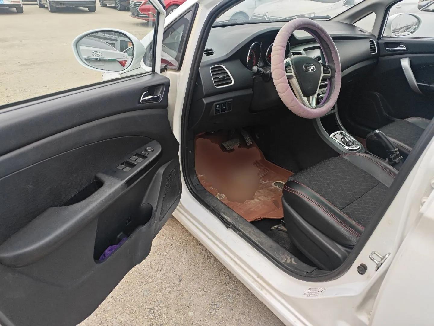 Cowin C3R 2015 1.5L AMT Gold Diamond Edition — миниатюра 19