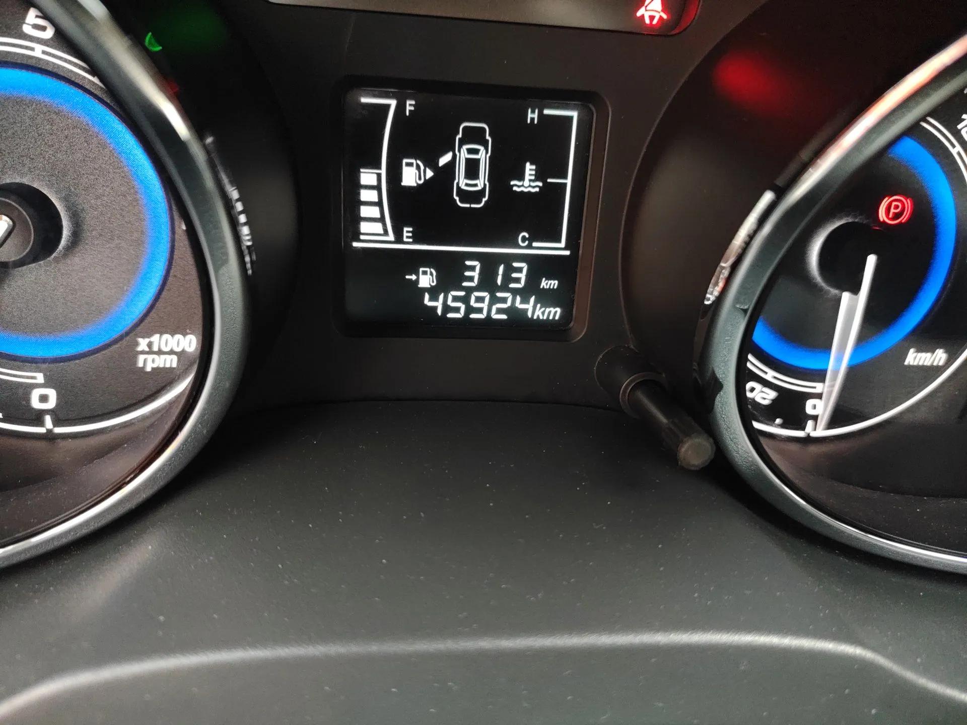 Cowin E3 2018 1.5L Manual Luxury Model — миниатюра 13