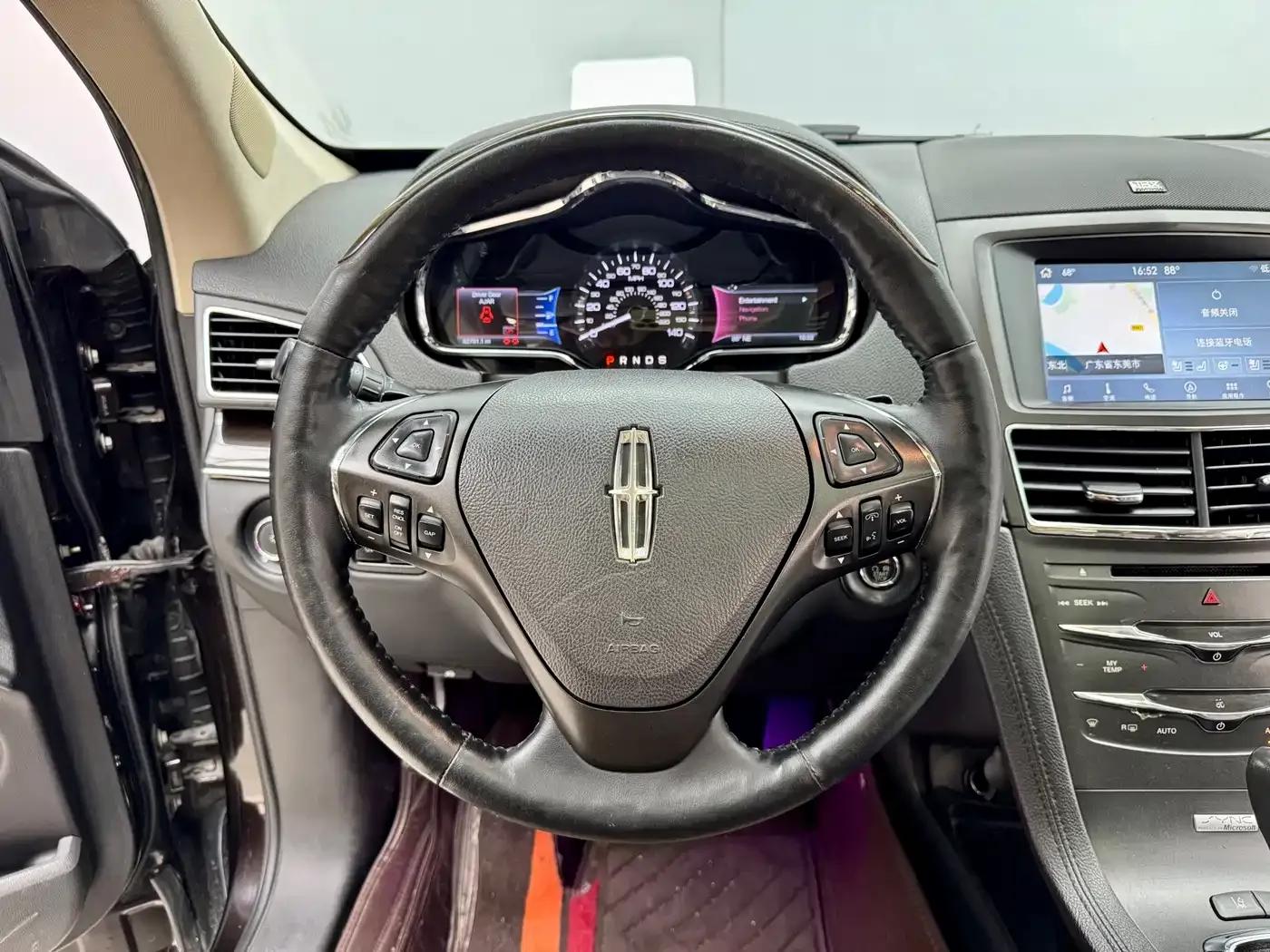 2010 Lincoln MKT 3.5T EcoBoost AWD — миниатюра 16