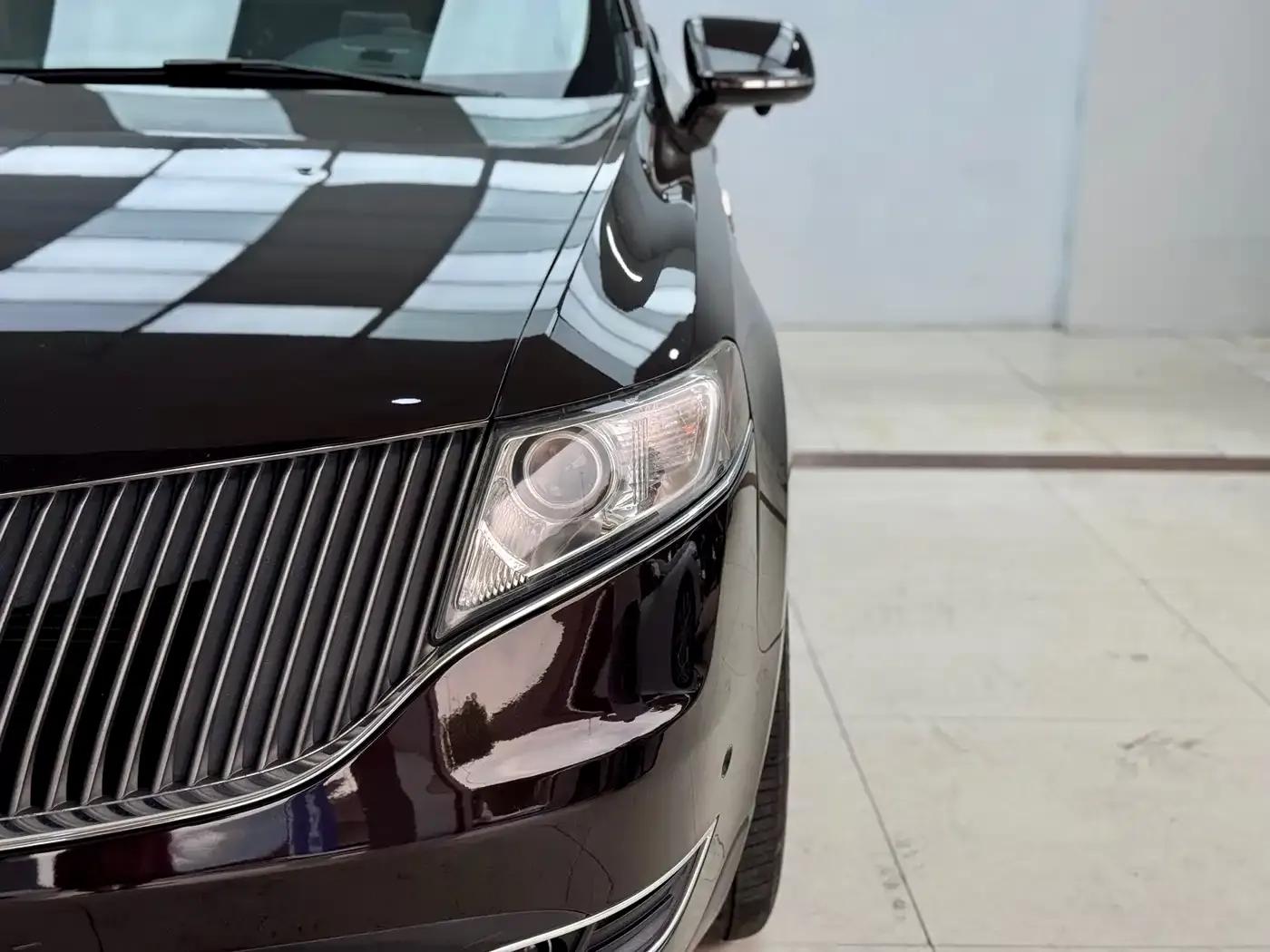 2010 Lincoln MKT 3.5T EcoBoost AWD — миниатюра 19