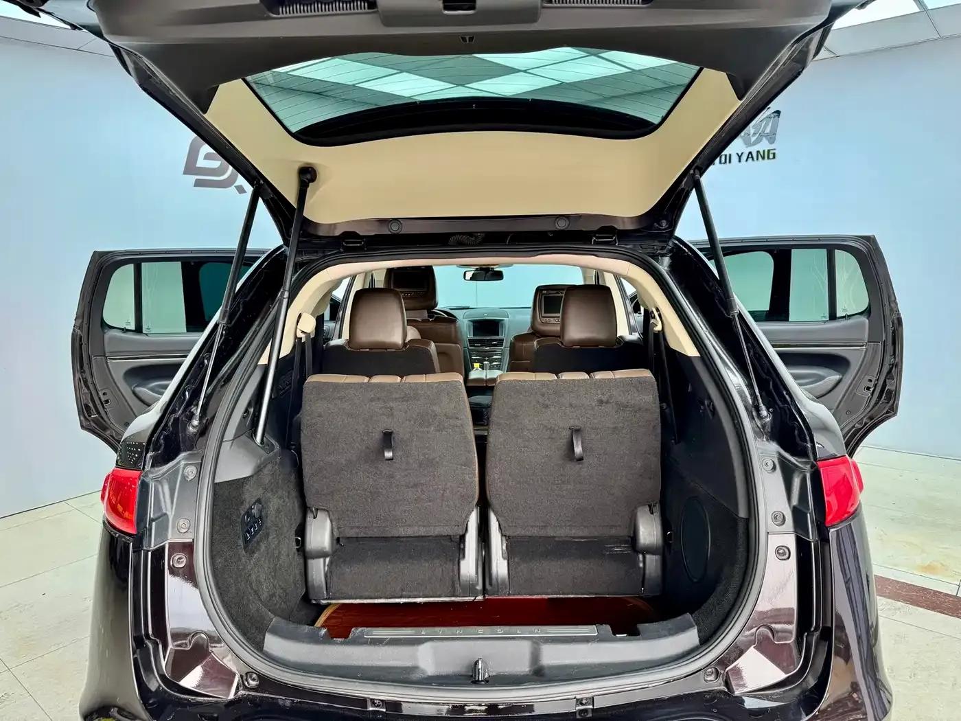 2010 Lincoln MKT 3.5T EcoBoost AWD — миниатюра 22