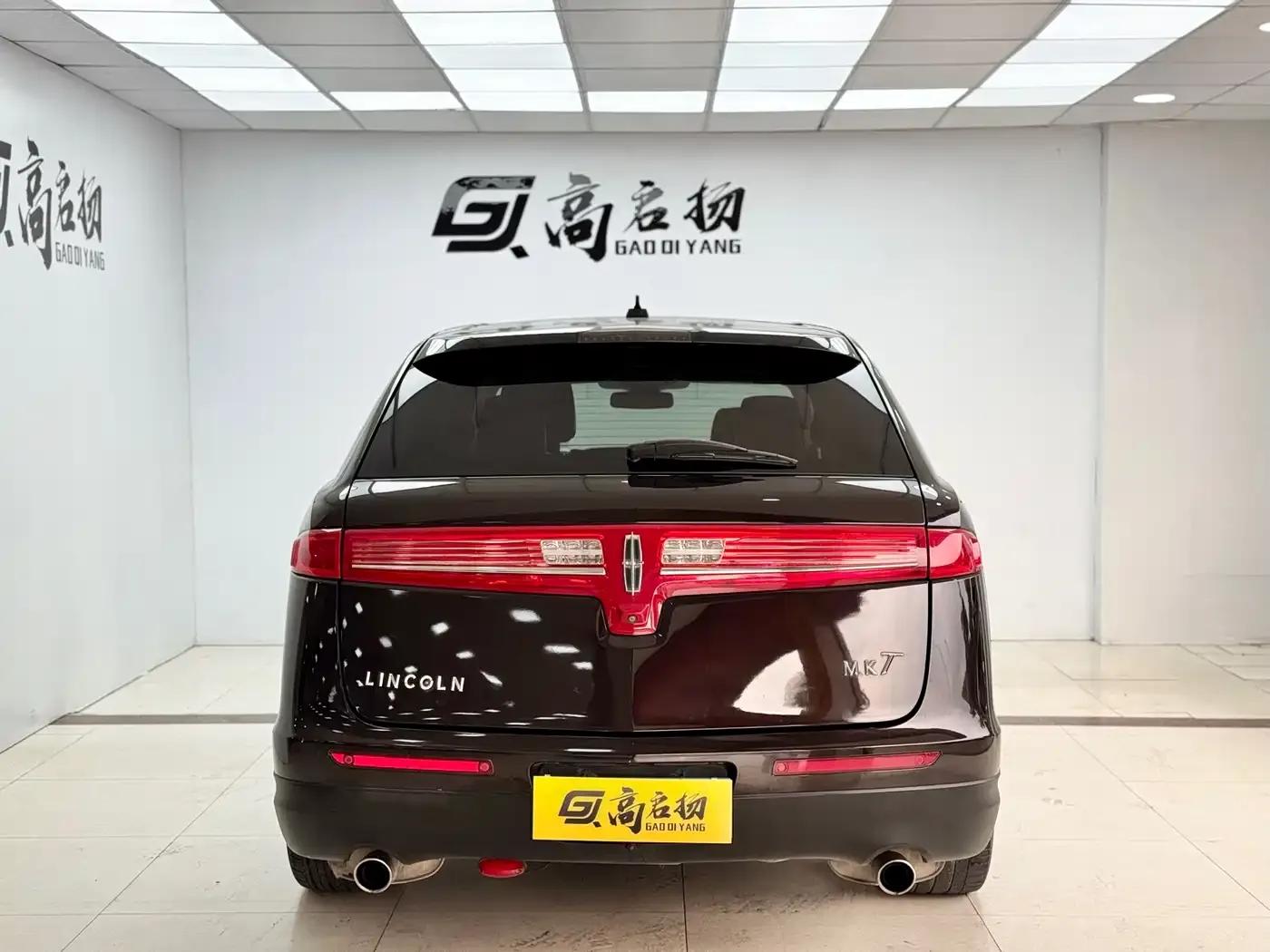2010 Lincoln MKT 3.5T EcoBoost AWD — миниатюра 26