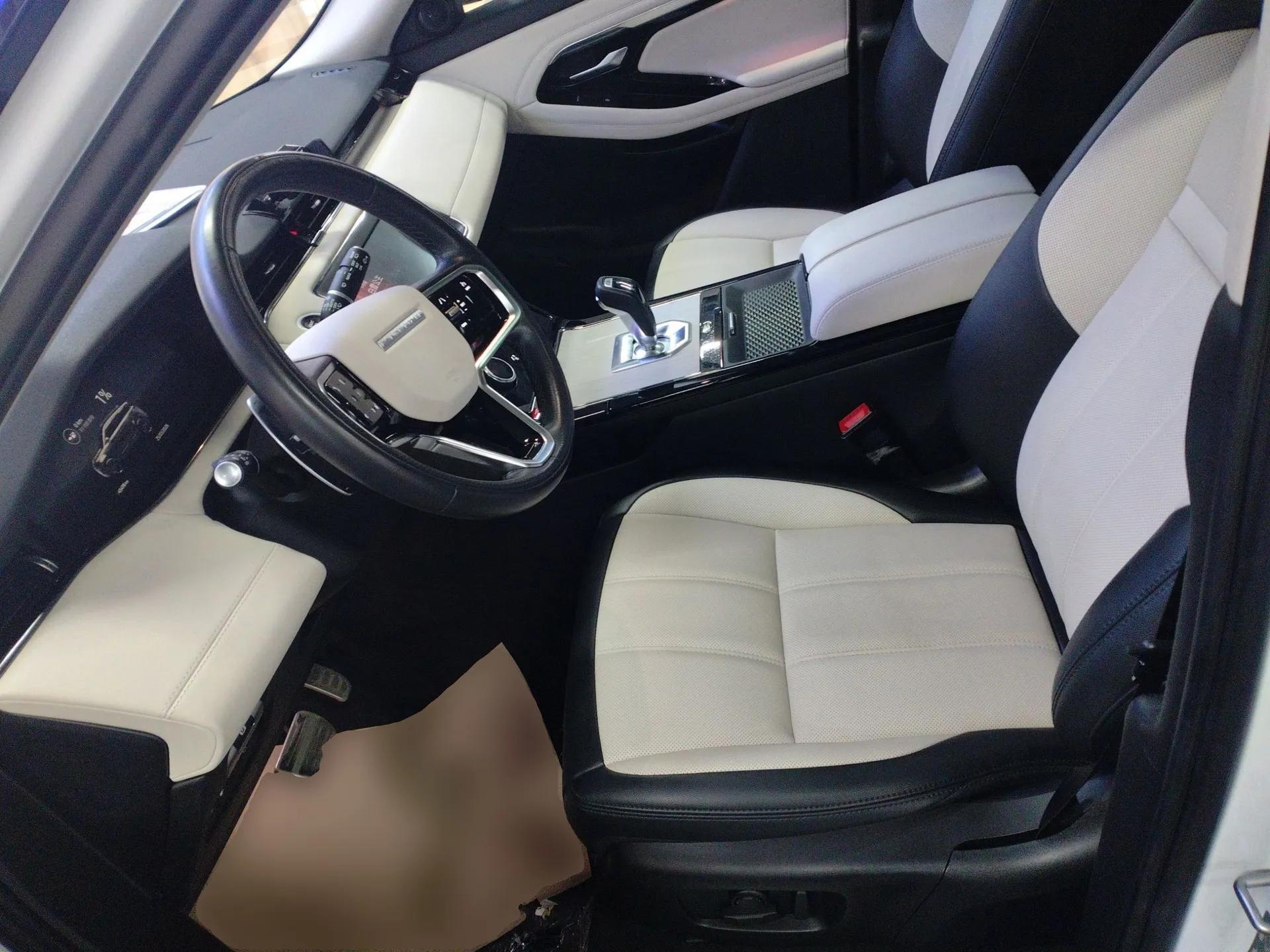 Land Rover Range Evoque New Energy 2023 Aurora L P300e Plug-in Hybrid Electric Version — миниатюра 18