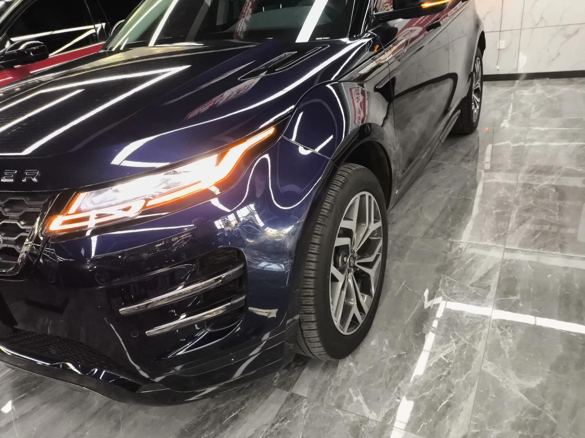 Land Rover Range Evoque New Energy 2021 Aurora L P300e Luxury Edition — миниатюра 2
