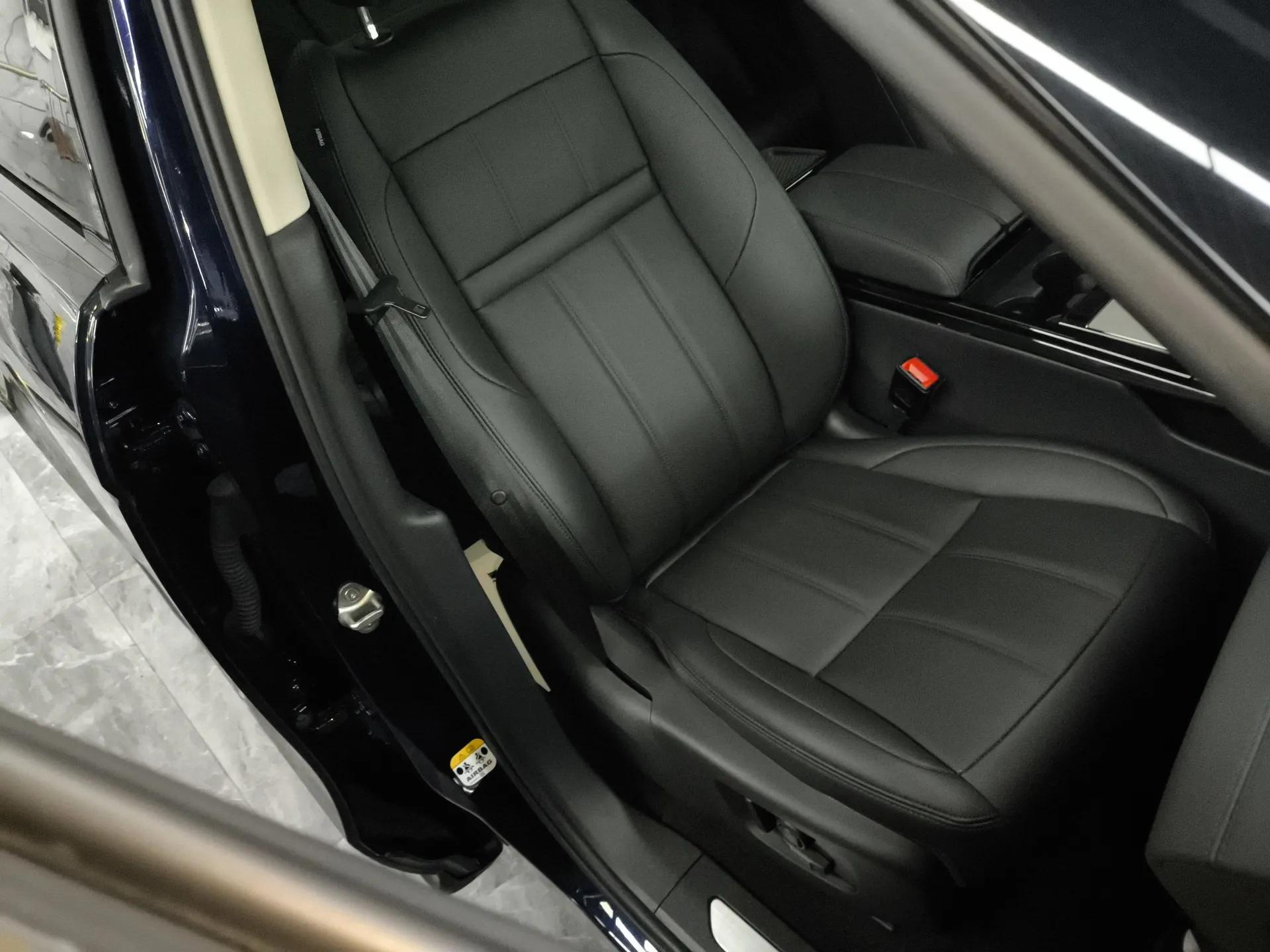 Land Rover Range Evoque New Energy 2021 Aurora L P300e Luxury Edition — миниатюра 23