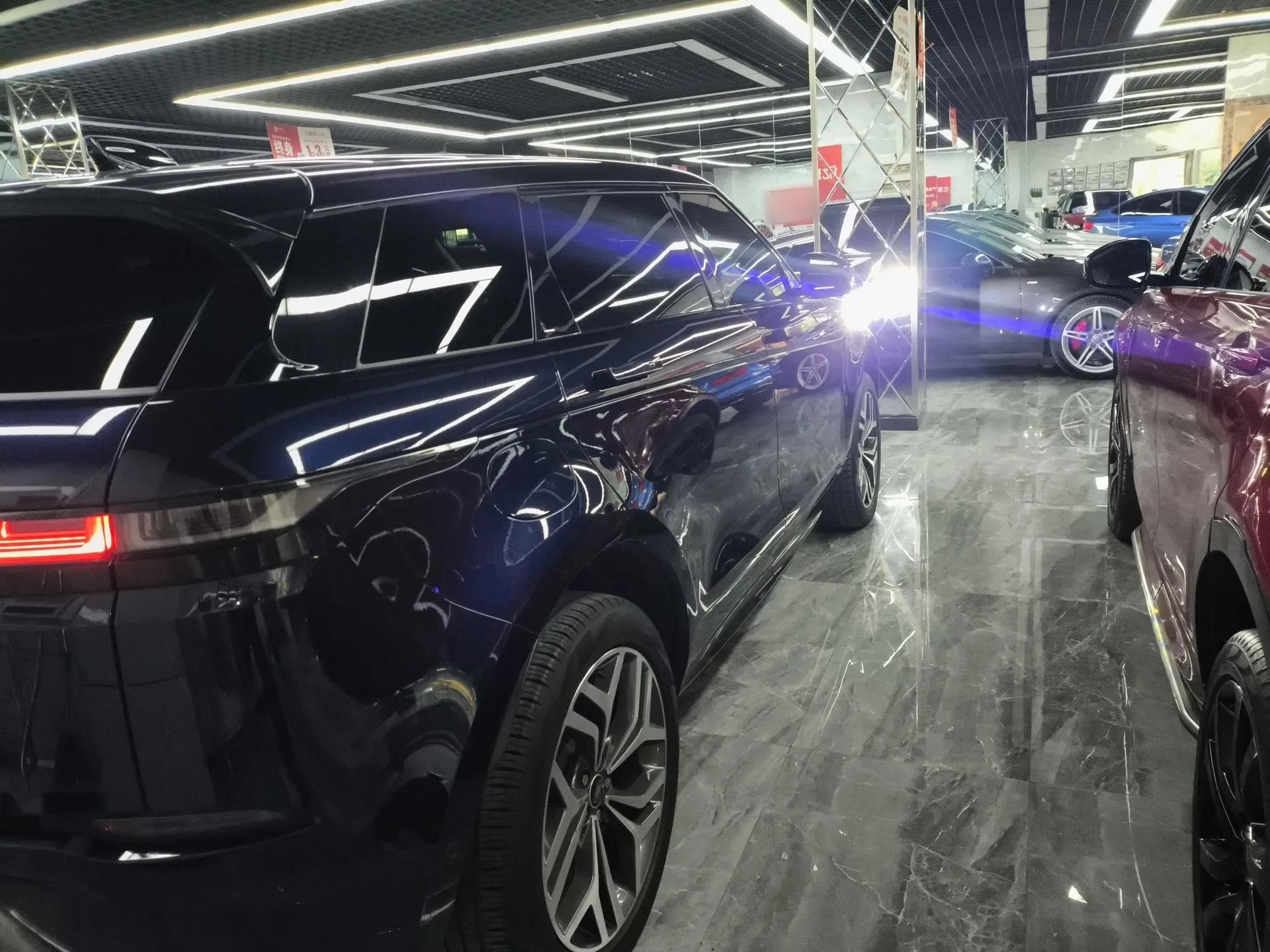 Land Rover Range Evoque New Energy 2021 Aurora L P300e Luxury Edition — миниатюра 8