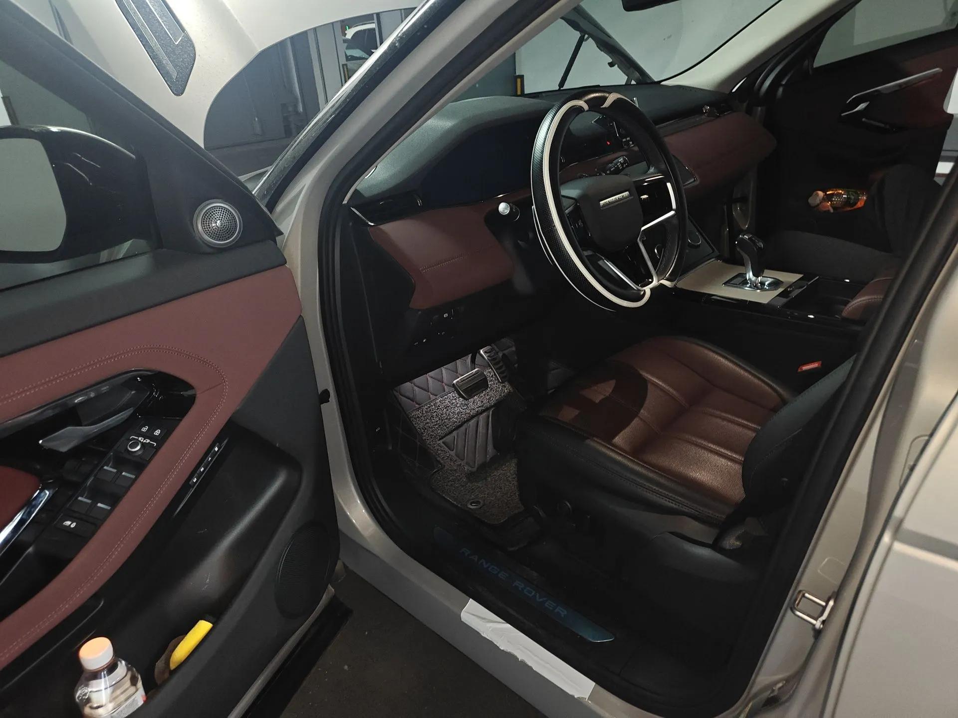 Land Rover Range Evoque New Energy 2023 Aurora L P300e Plug-in Hybrid Electric Version — миниатюра 17