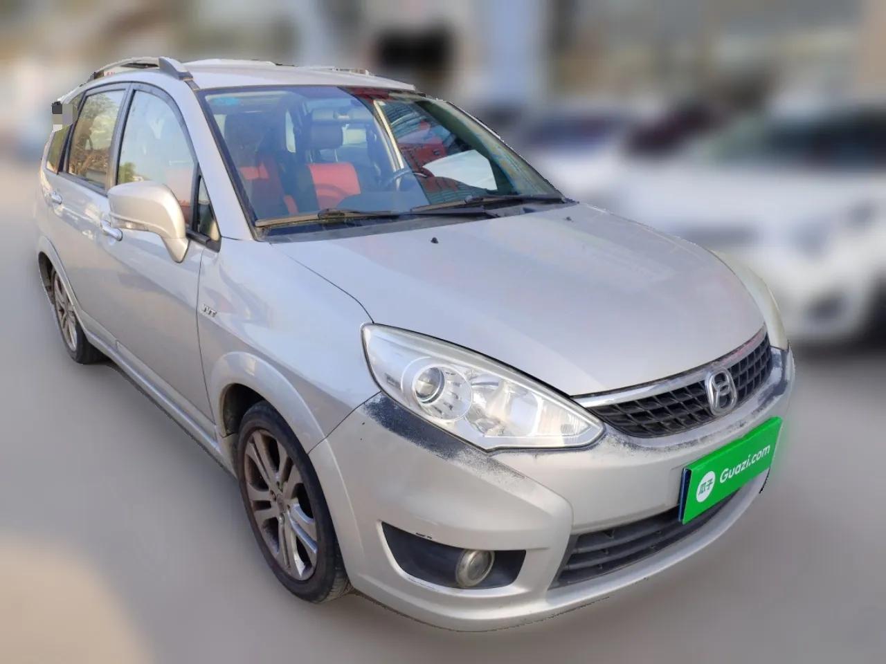 Suzuki Liana A6 2015 Hatchback 1.4L Manual Enjoyment Model — миниатюра 3