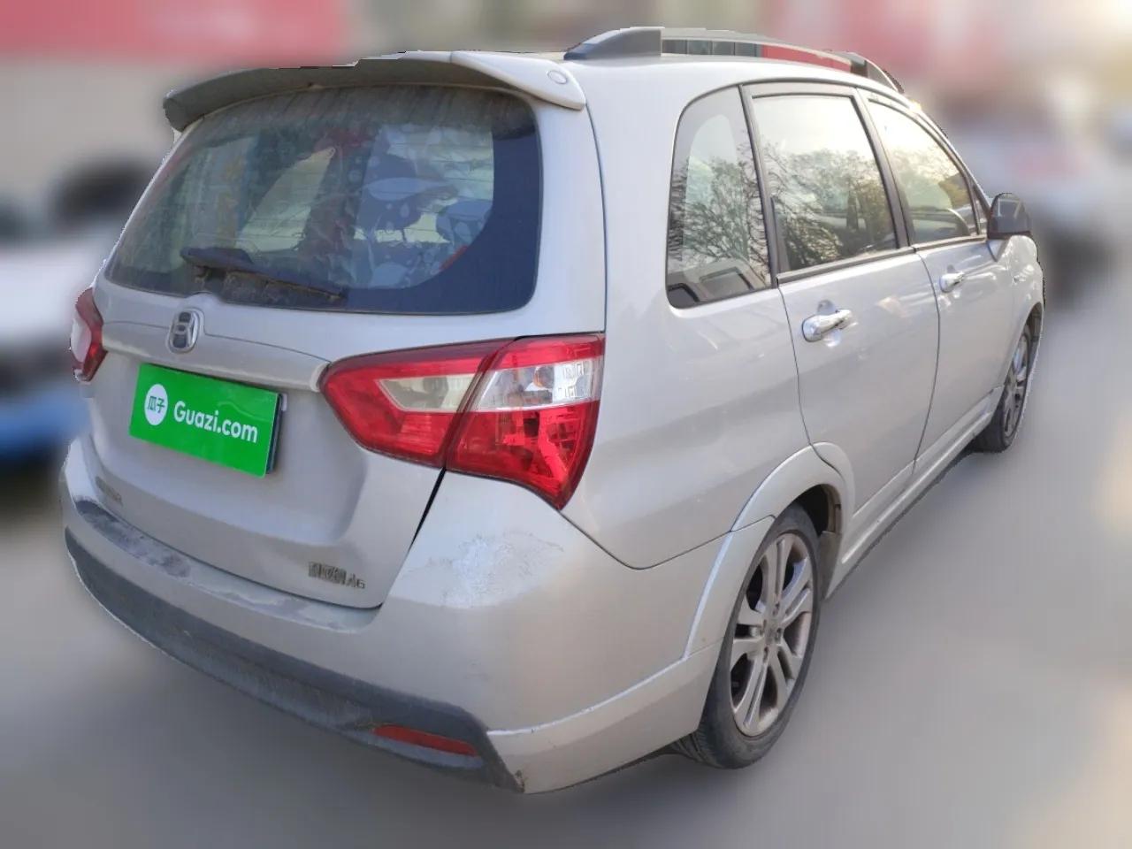 Suzuki Liana A6 2015 Hatchback 1.4L Manual Enjoyment Model — миниатюра 6