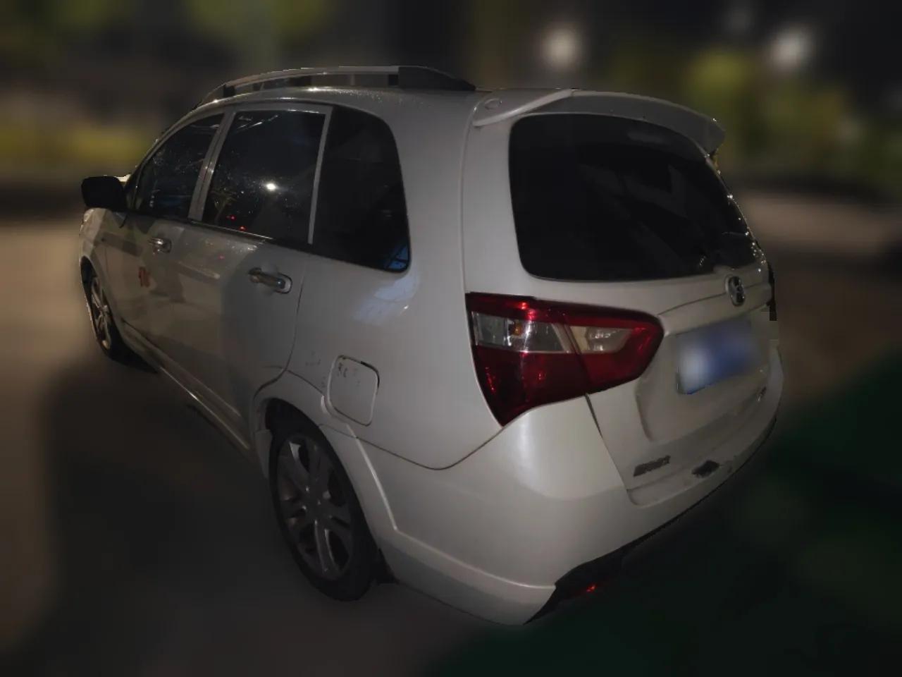 Suzuki Liana A6 2015 Hatchback 1.4L Manual Enjoyment Model — миниатюра 4