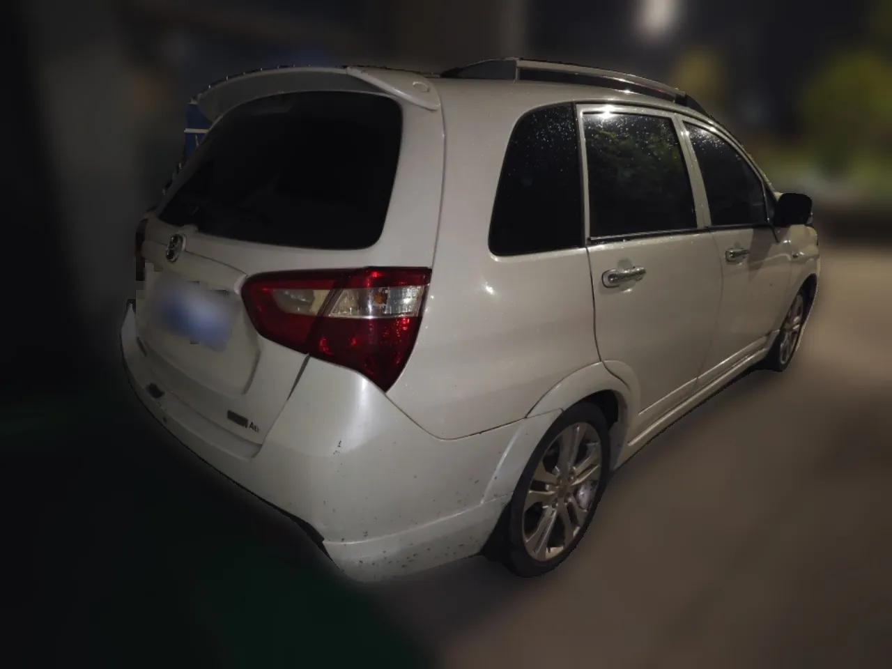 Suzuki Liana A6 2015 Hatchback 1.4L Manual Enjoyment Model — миниатюра 6