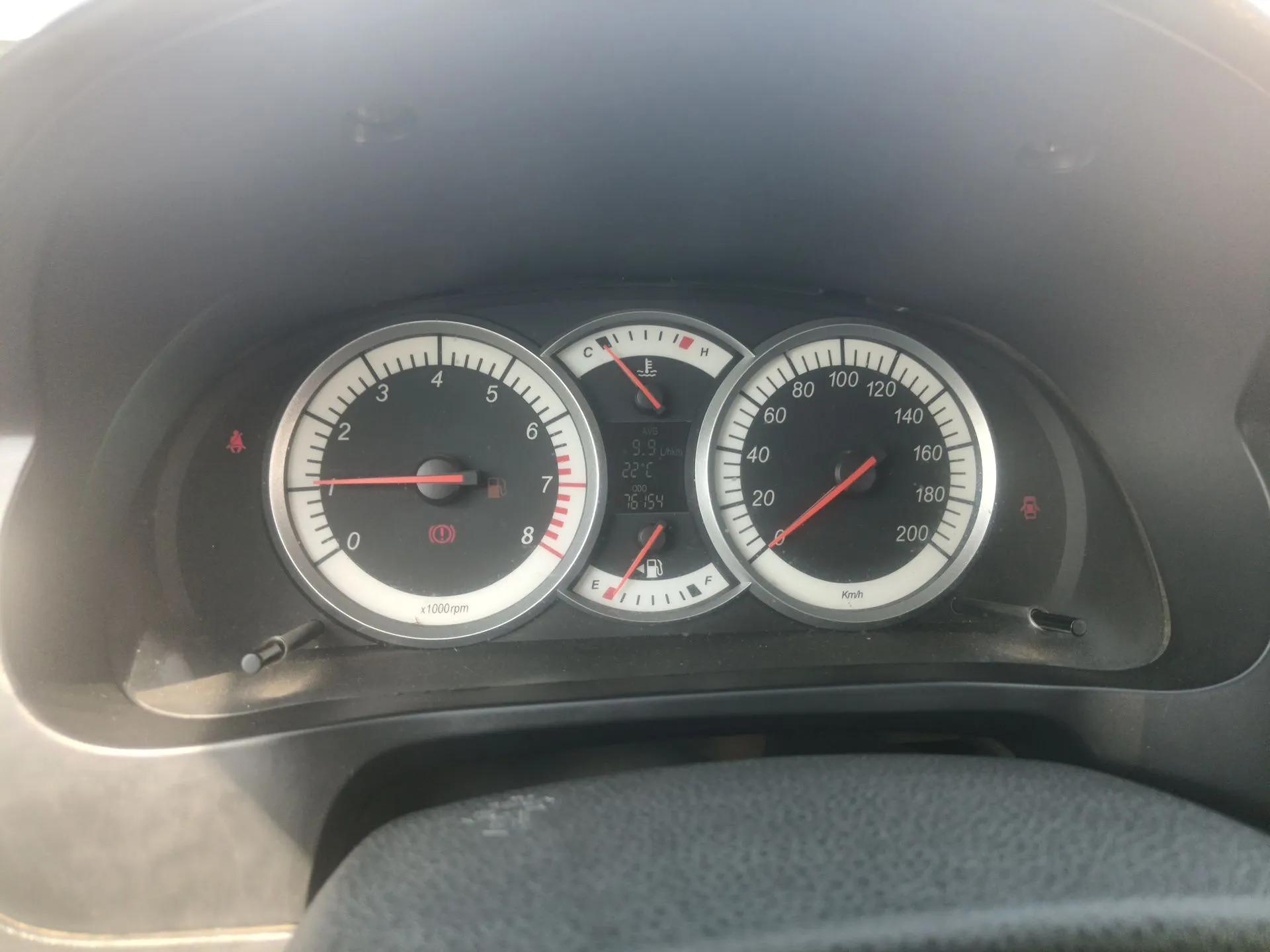 Suzuki Liana A6 2014 Hatchback 1.4L Manual Enjoyment Model — миниатюра 15