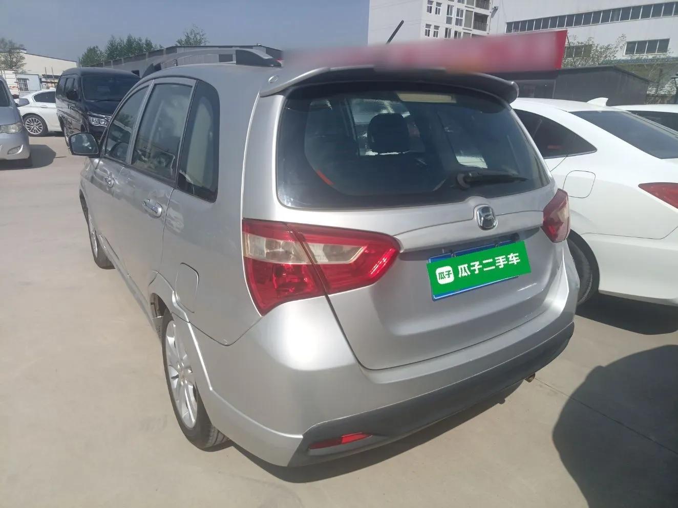 Suzuki Liana A6 2014 Hatchback 1.4L Manual Enjoyment Model — миниатюра 4