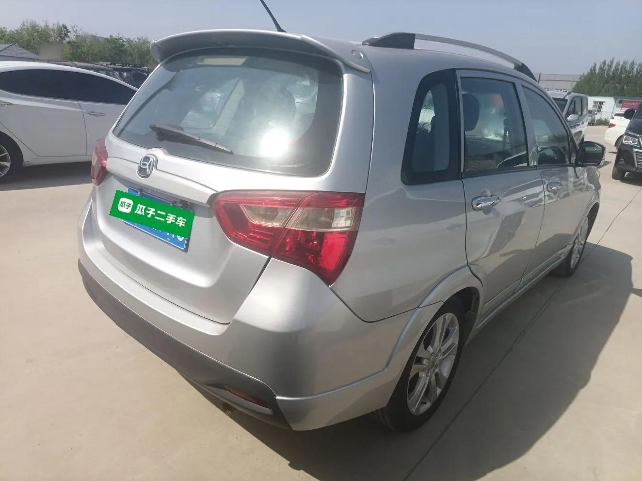 Suzuki Liana A6 2014 Hatchback 1.4L Manual Enjoyment Model — миниатюра 6