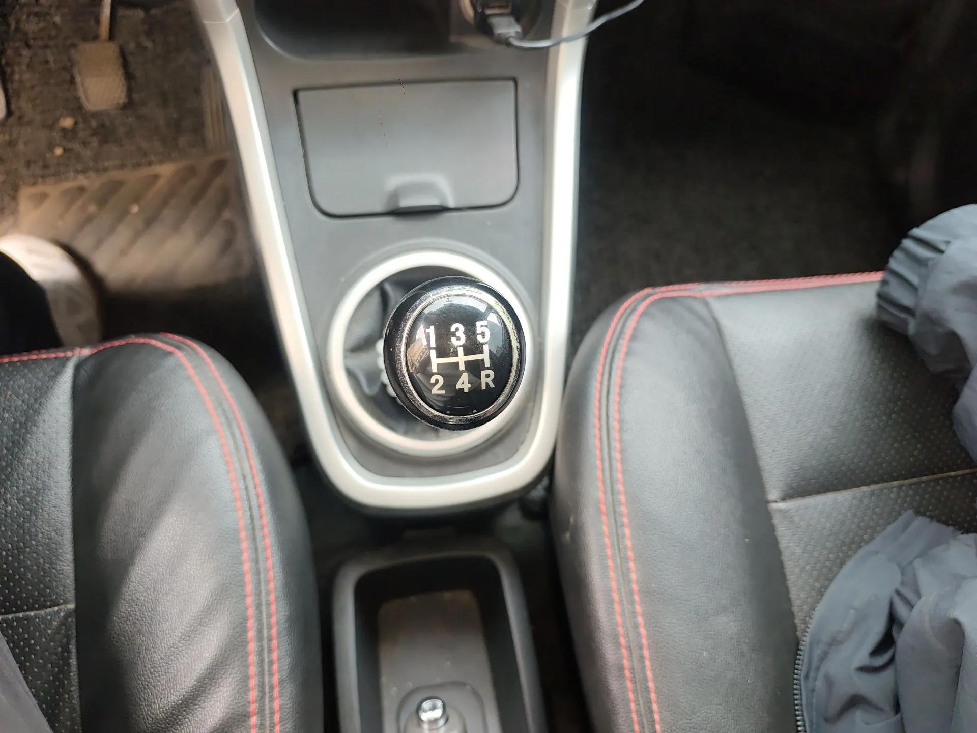 Suzuki Wagon R X5 2013 Revised Version 1.4L VVT Cruise Edition — миниатюра 15