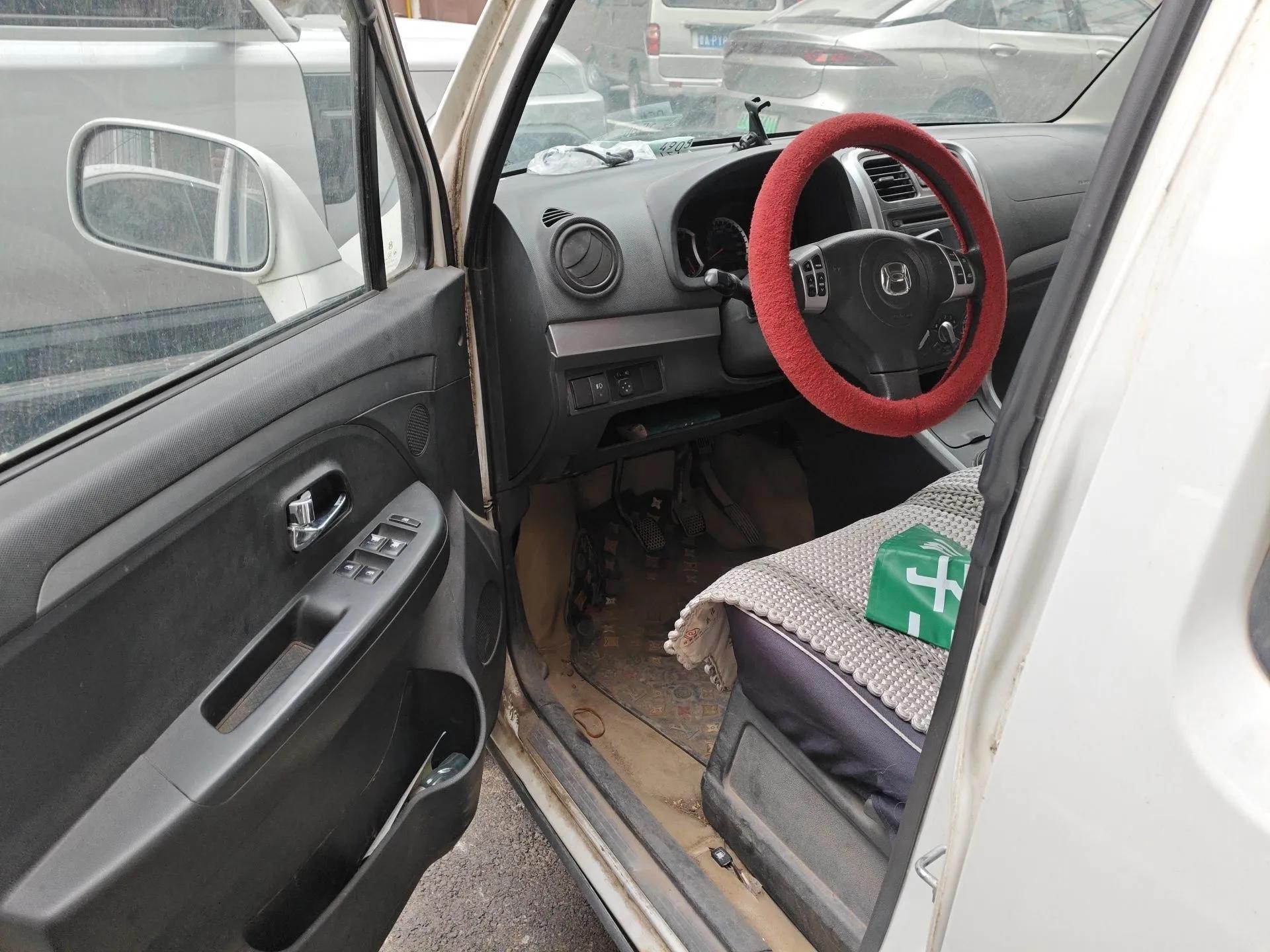 Suzuki Wagon R X5 2013 Cruise Edition 1.4L VVT Luxury Model China IV Standard — миниатюра 17