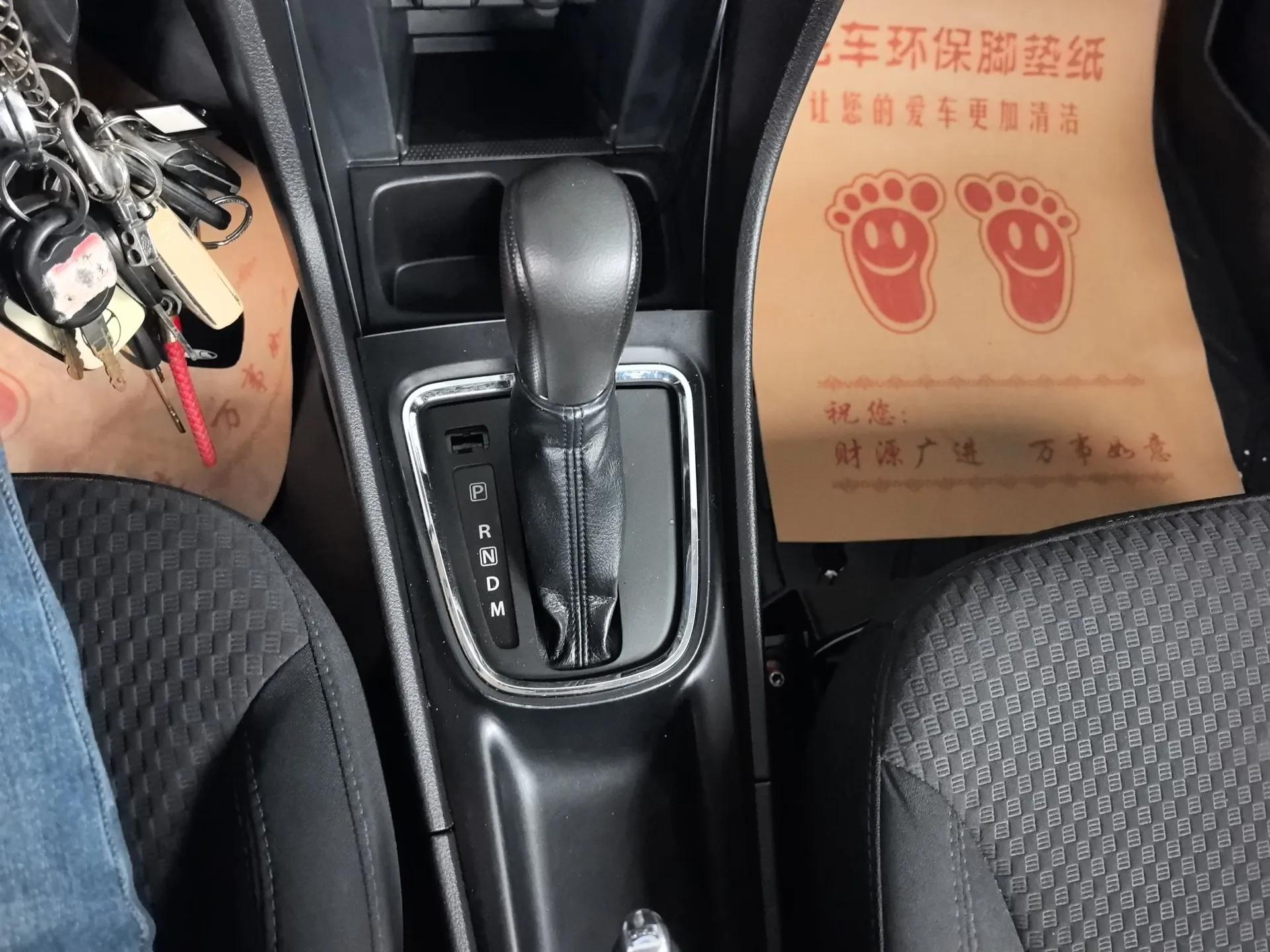 Suzuki Alivio 2015 1.6L Automatic Comfort Model — миниатюра 16