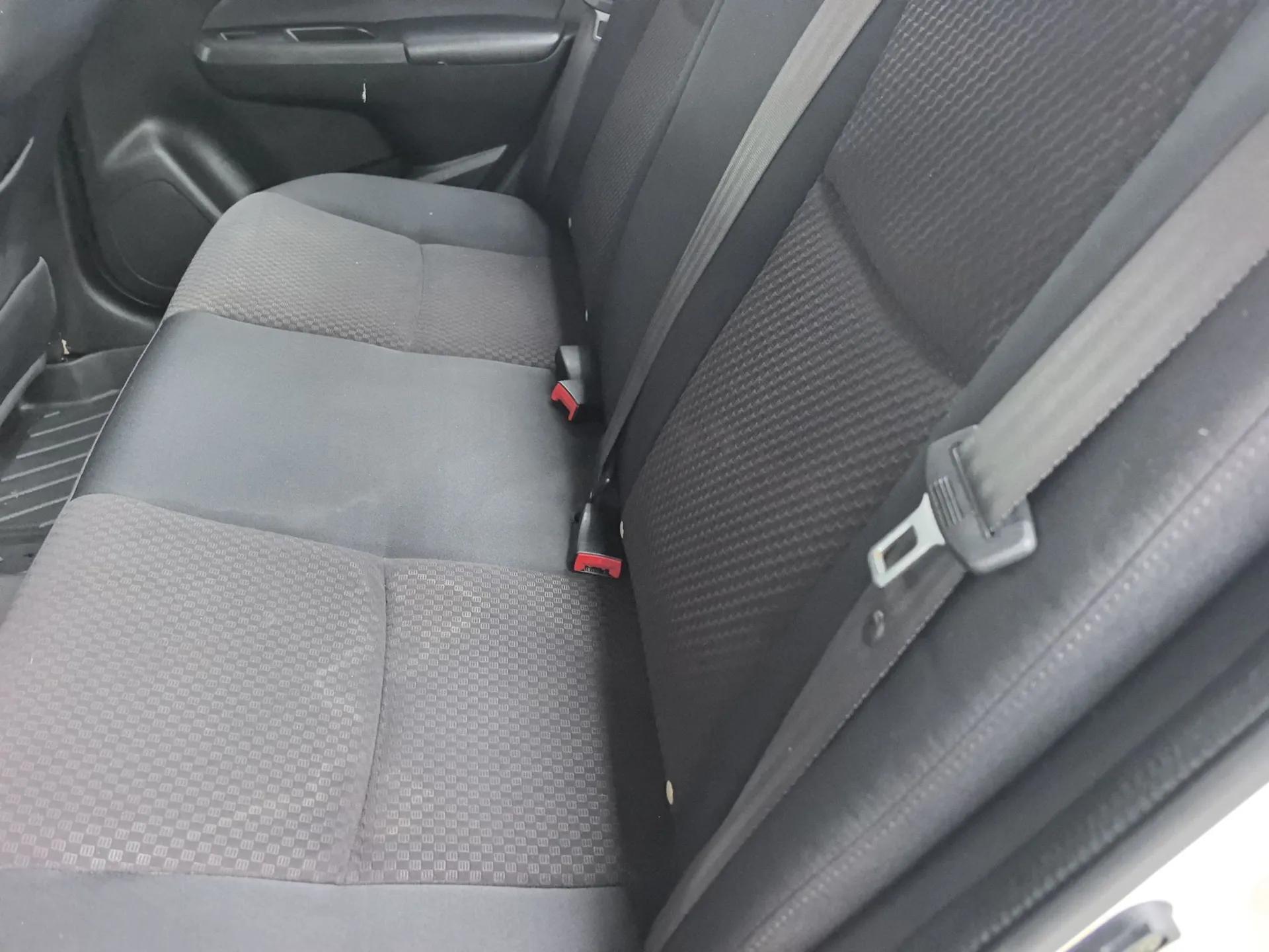 Suzuki Alivio 2015 1.6L Automatic Comfort Model — миниатюра 19