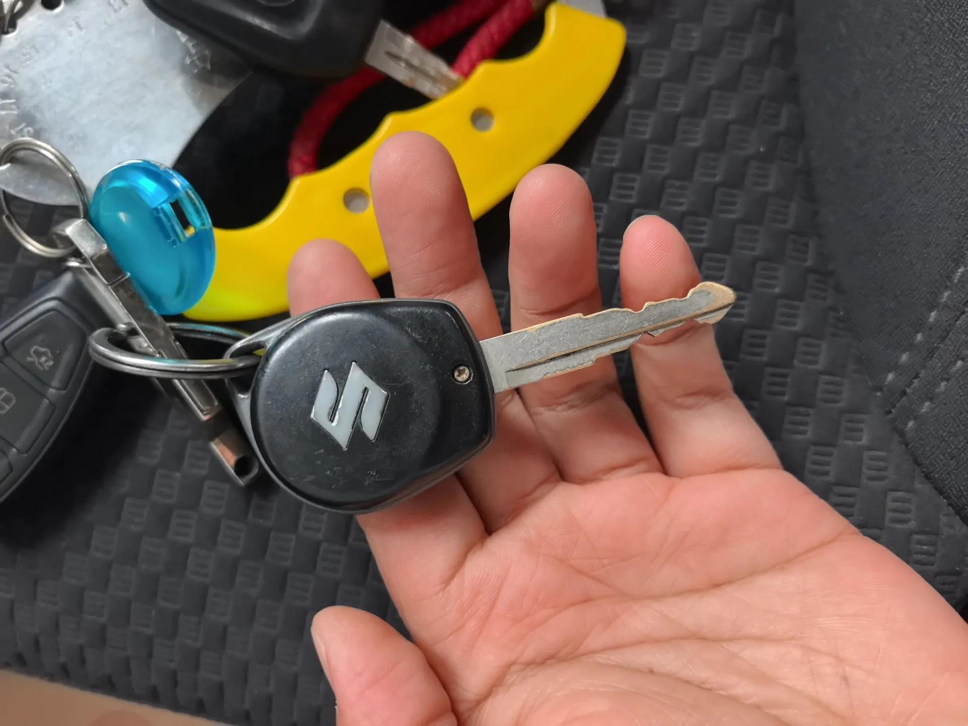 Suzuki Alivio 2015 1.6L Automatic Comfort Model — миниатюра 22