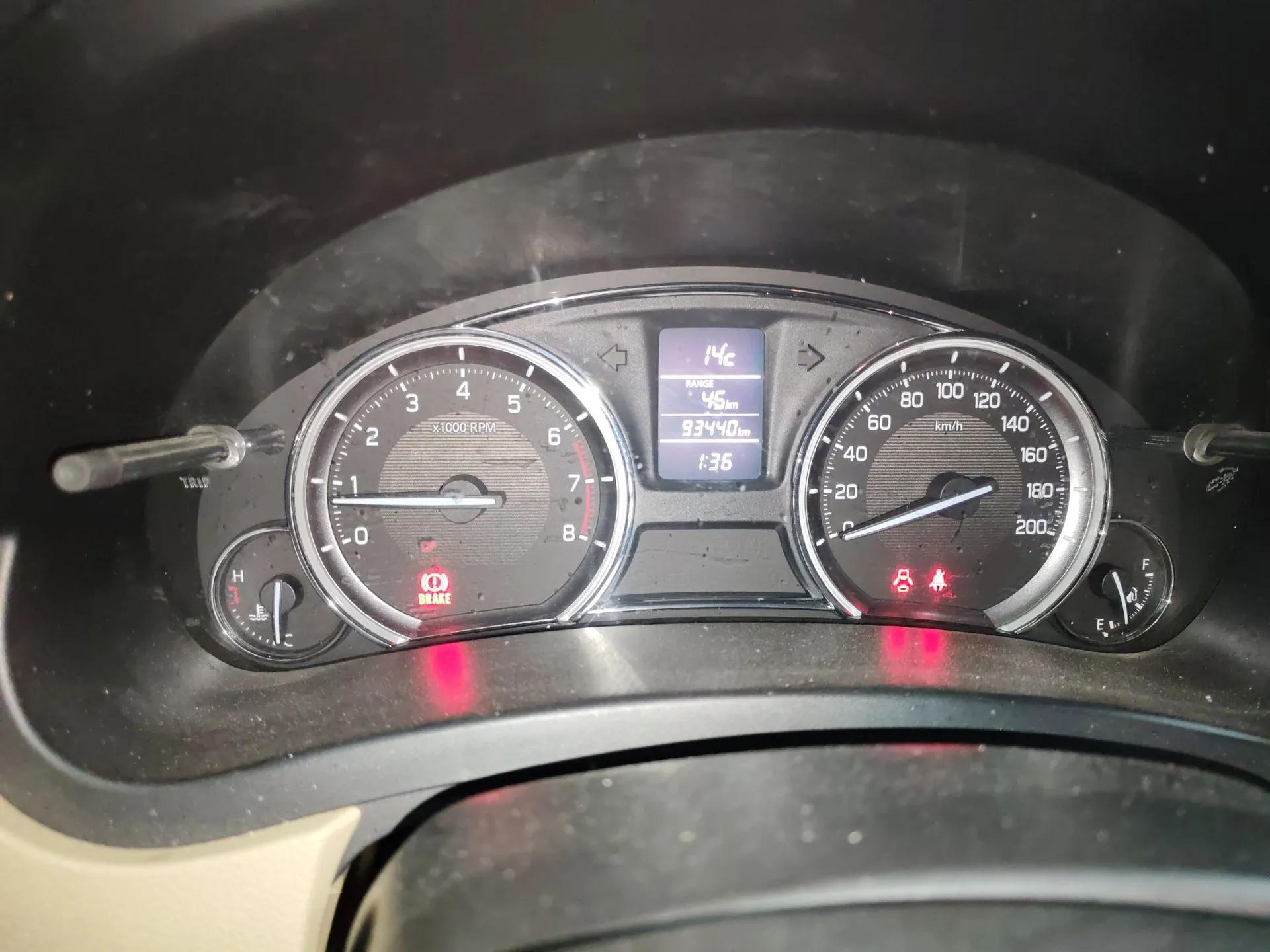 Suzuki Alivio 2015 1.6L Manual Comfort Model — миниатюра 12