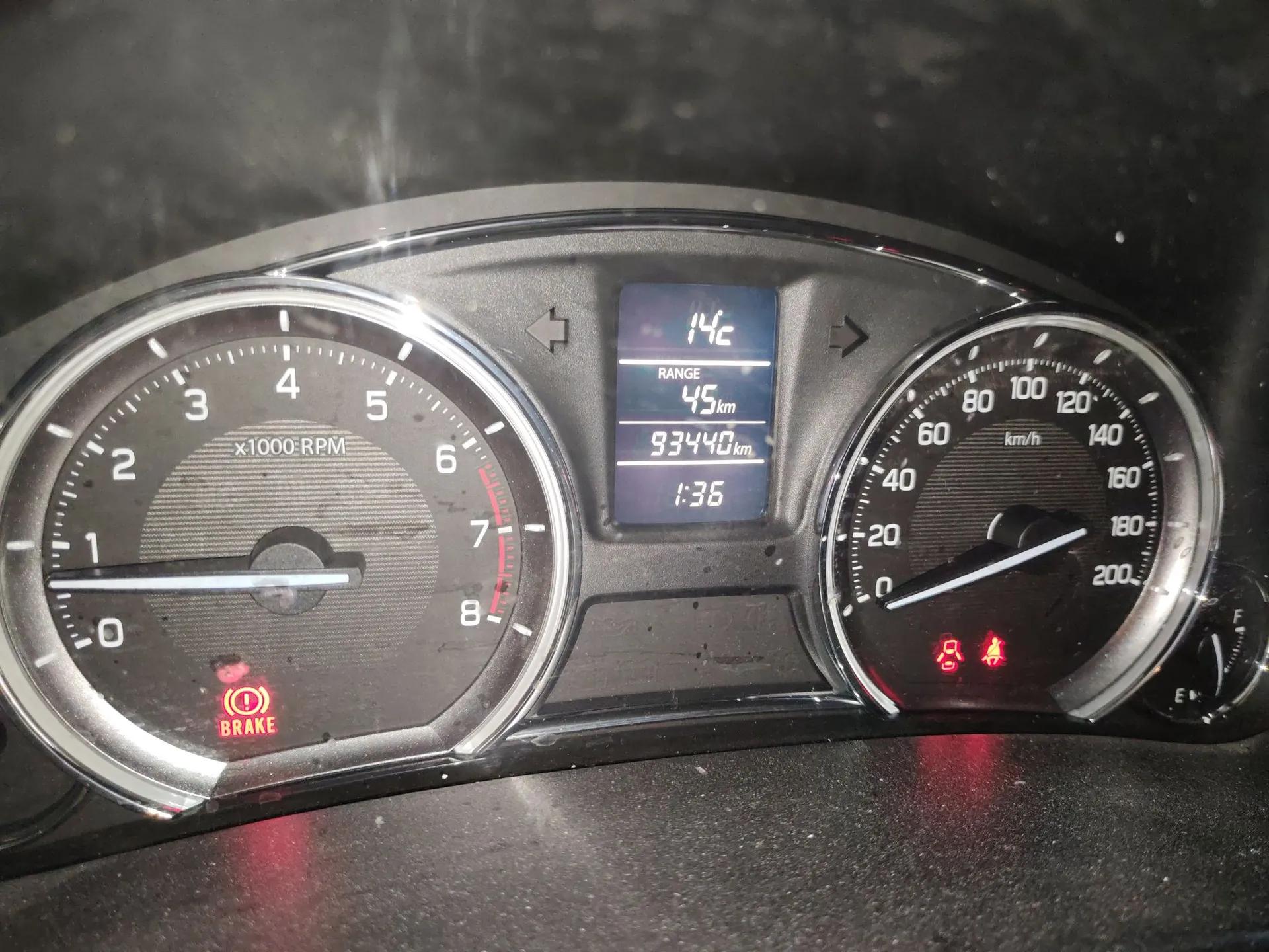 Suzuki Alivio 2015 1.6L Manual Comfort Model — миниатюра 13