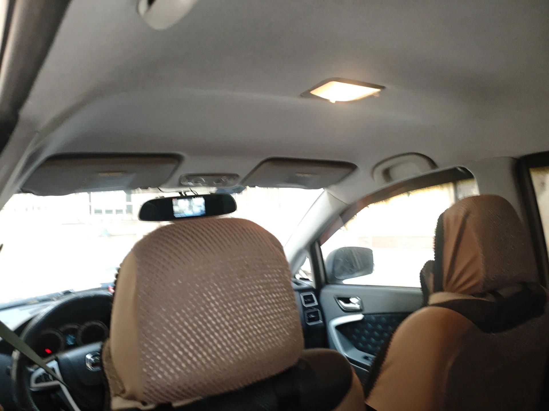 Suzuki Liana 2012 Hatchback 1.4 VVT Manual Luxury Model — миниатюра 19