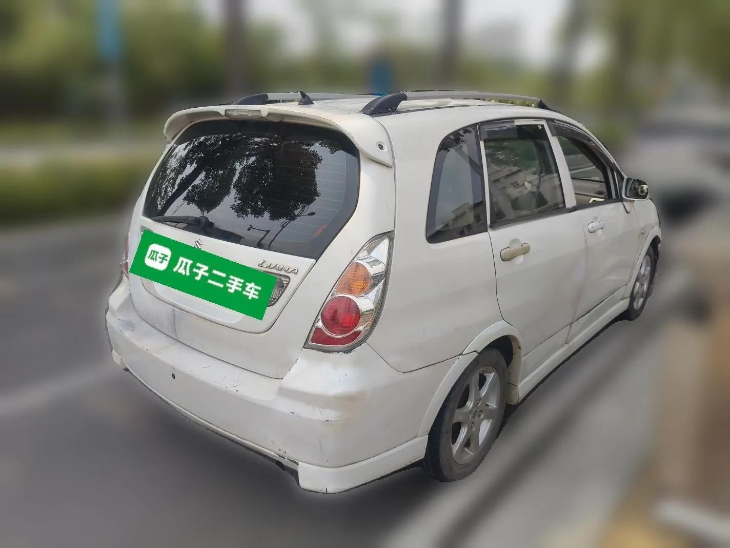 Suzuki Liana 2011 A+ Hatchback 1.4L Manual Standard Model — миниатюра 6